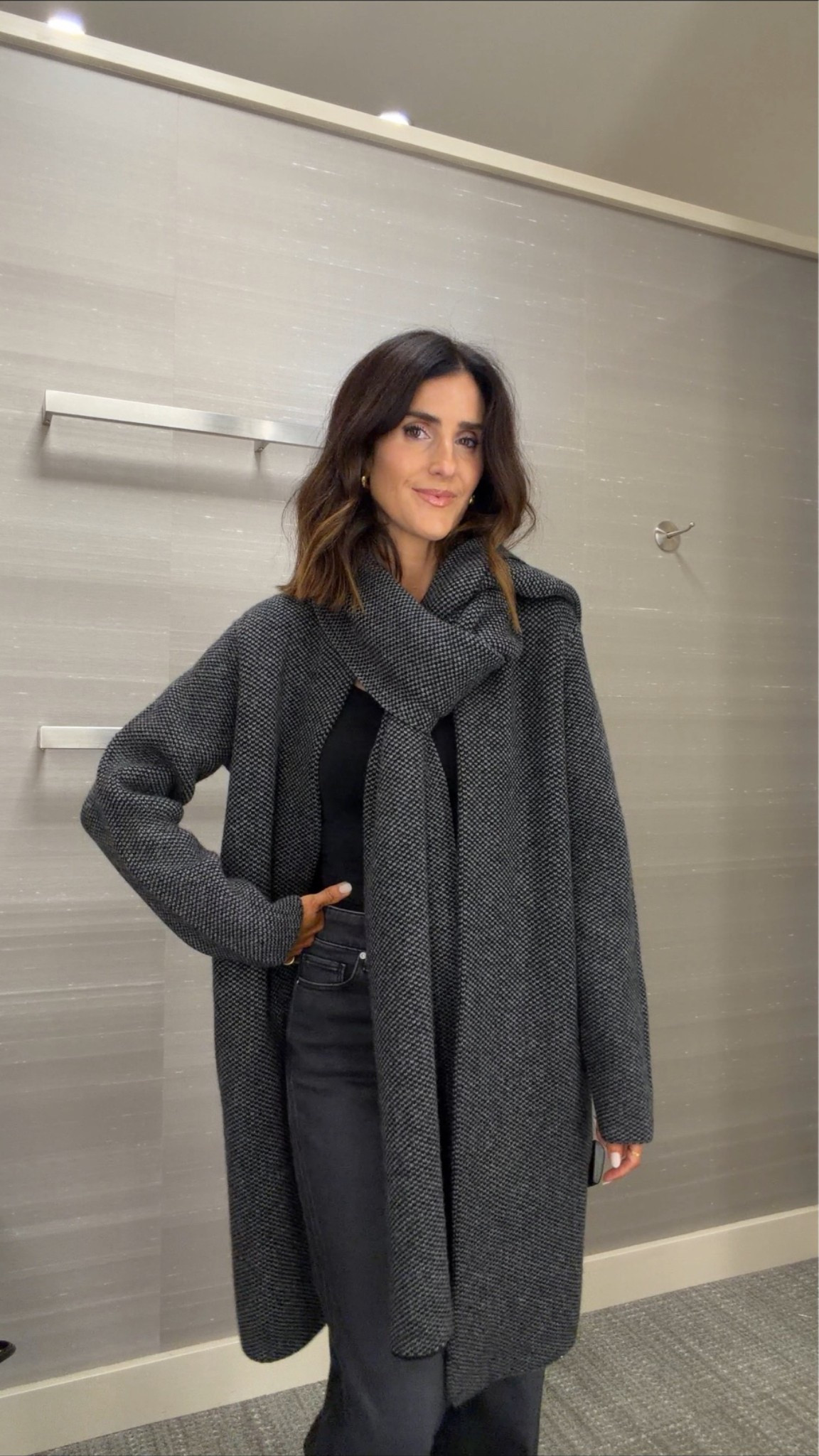 This coat has a built in scarf that you can style many different ways! Perfect for winter days. I’m just shy of 5-7” wearing the size XS