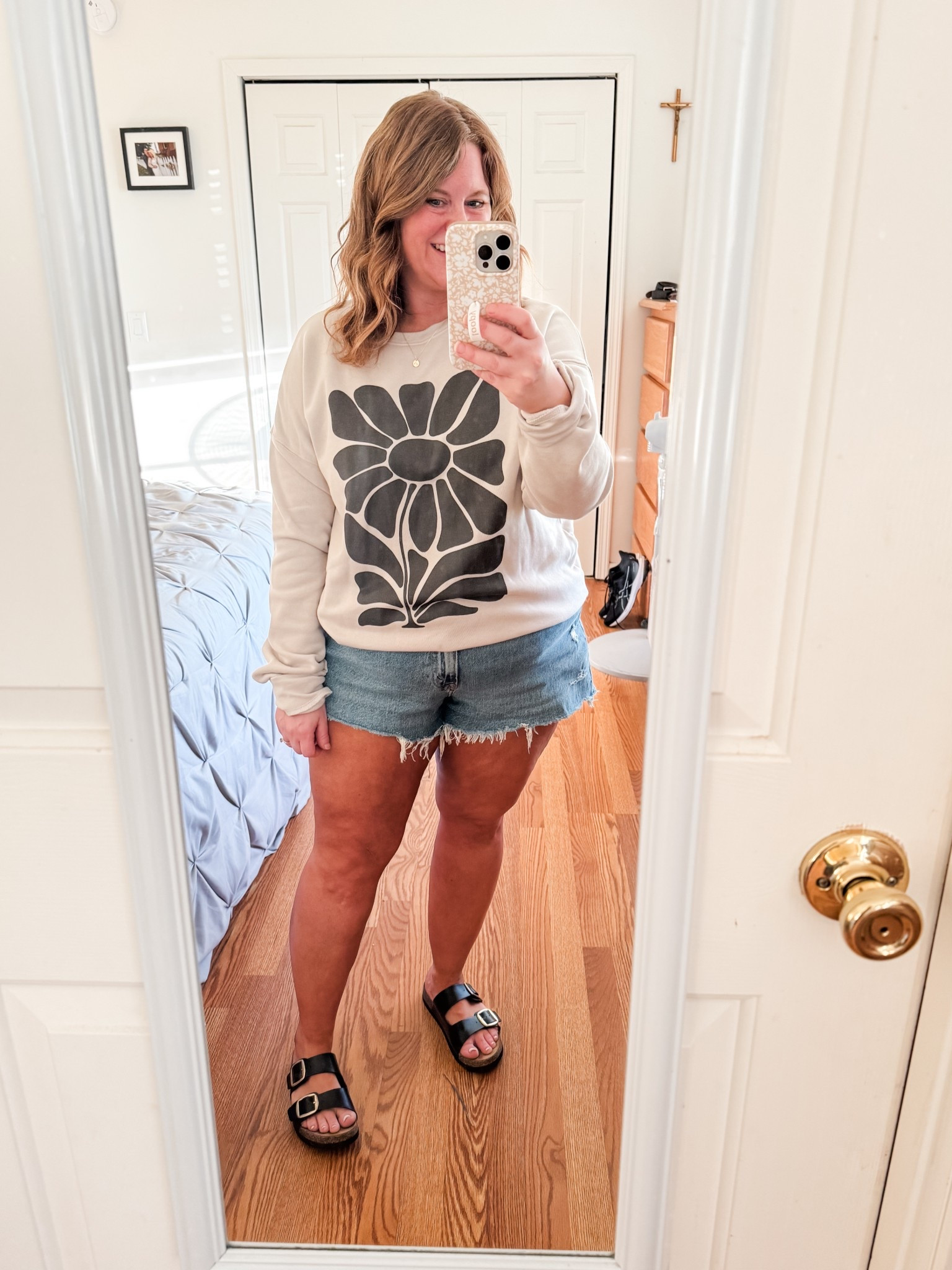 Comfy Saturday outfit! Use code STEPHSHARES15 for the sweatshirt.  I’m wearing a large but would prefer an XL  

#LTKFindsUnder50 #LTKMidsize #LTKPetite