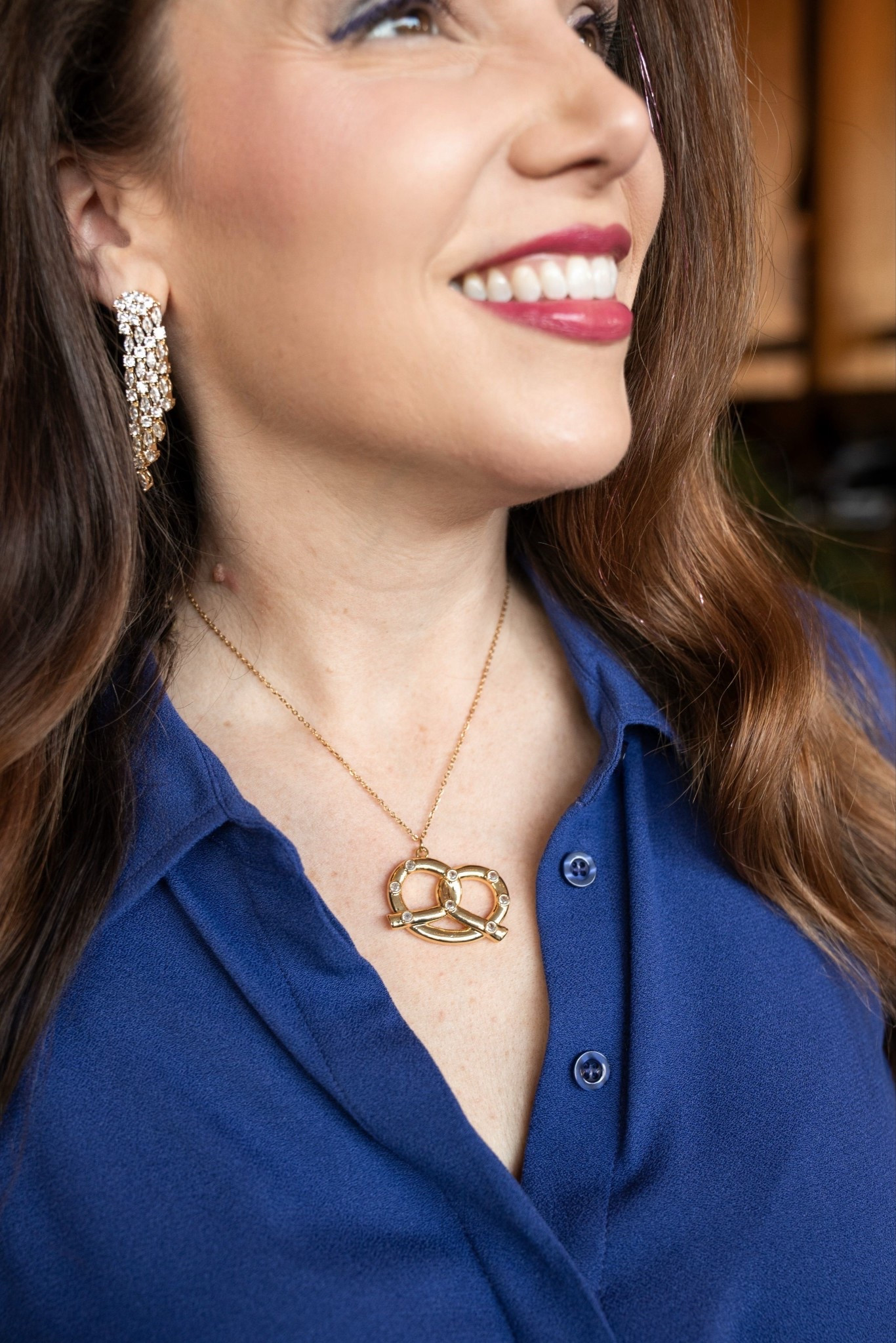 Gold plaited pretzel necklace

#LTKFestival #LTKgrwm #LTKootd