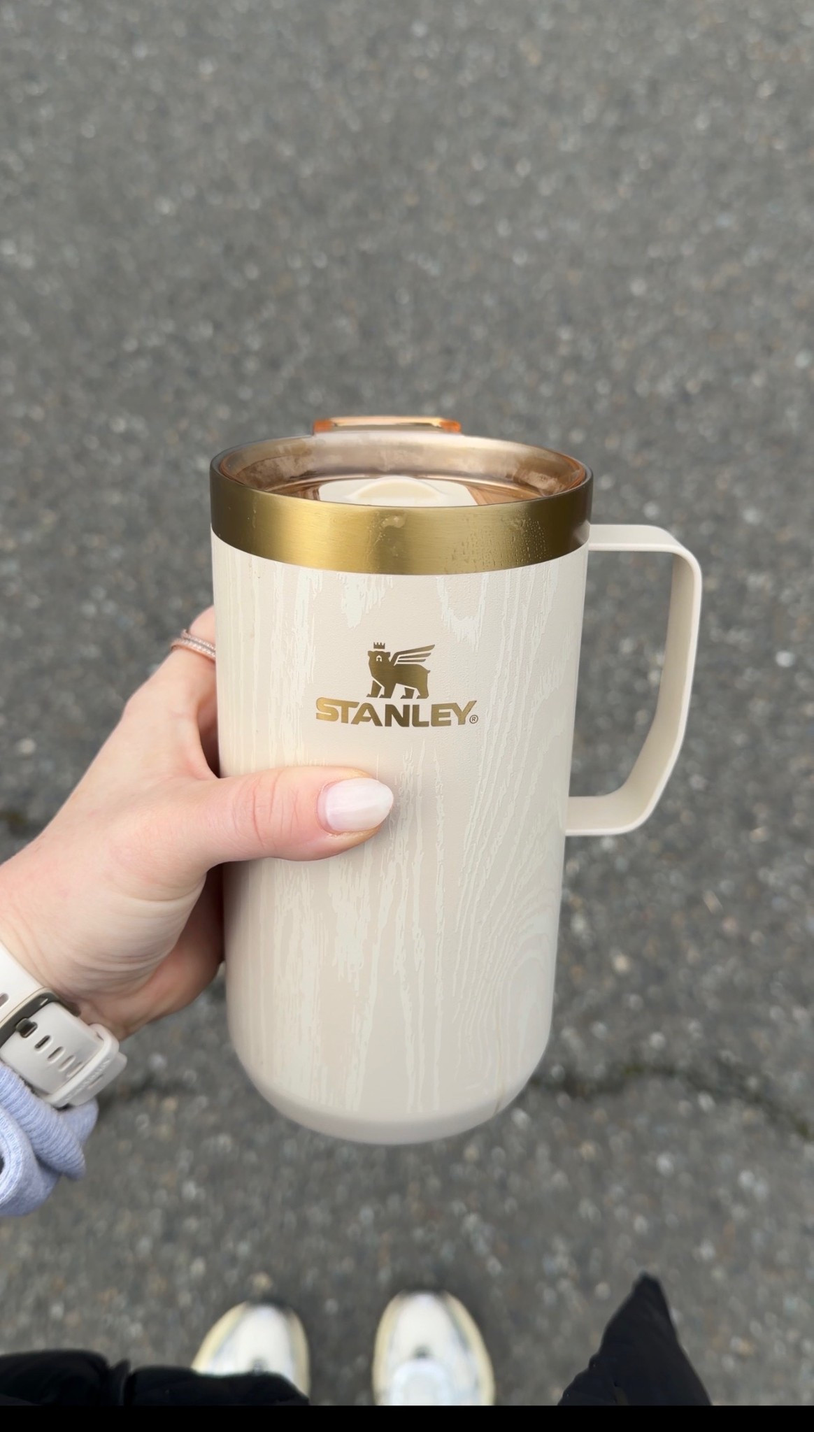Love this Stanley Stay Hot Camp Mug! Perfect for chilly walks ☕️👟 The birch color is currently sold out but I linked a similar one and several others!! 

#LTKfoodie #LTKHome