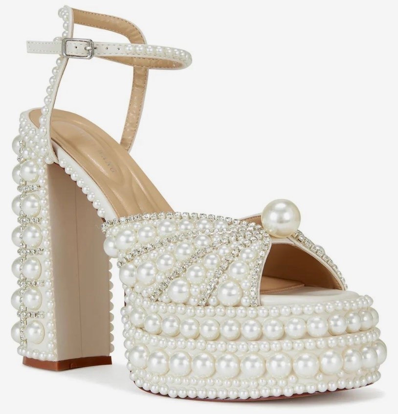Looking for the PERFECT wedding shoes 👠 or even the perfect pair for ANY event?? These are IT — classy, comfy, and currently $20 OFF 🤍 Grab them before they’re gone!

#LTKMothersDay #LTKootd #LTKSaleAlert