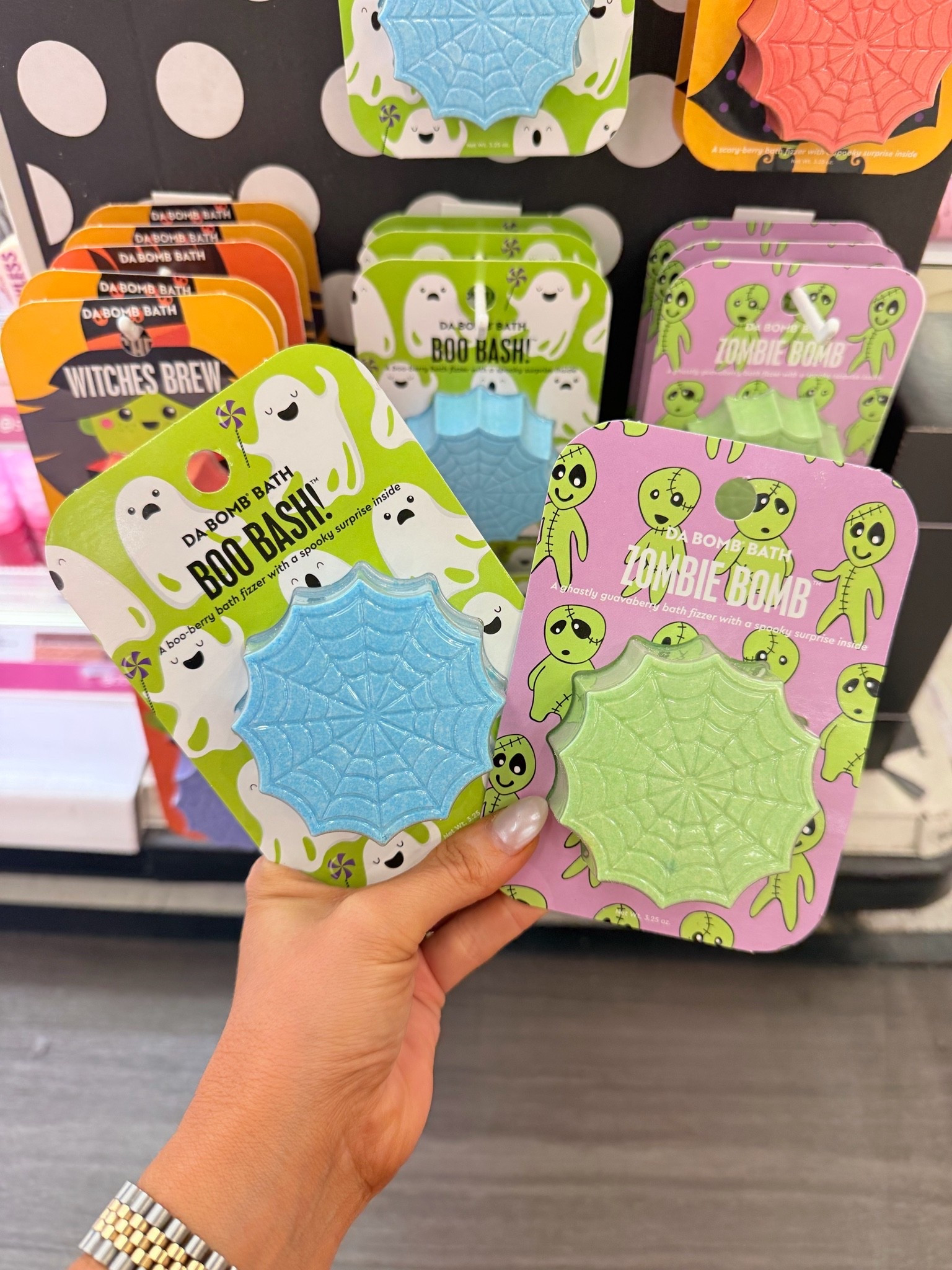 How fun are these Halloween bath bombs!? 





Boo basket 
Halloween gift 
Kids gift ideas
Target finds

#LTKSeasonal #LTKselfcare #LTKBeauty