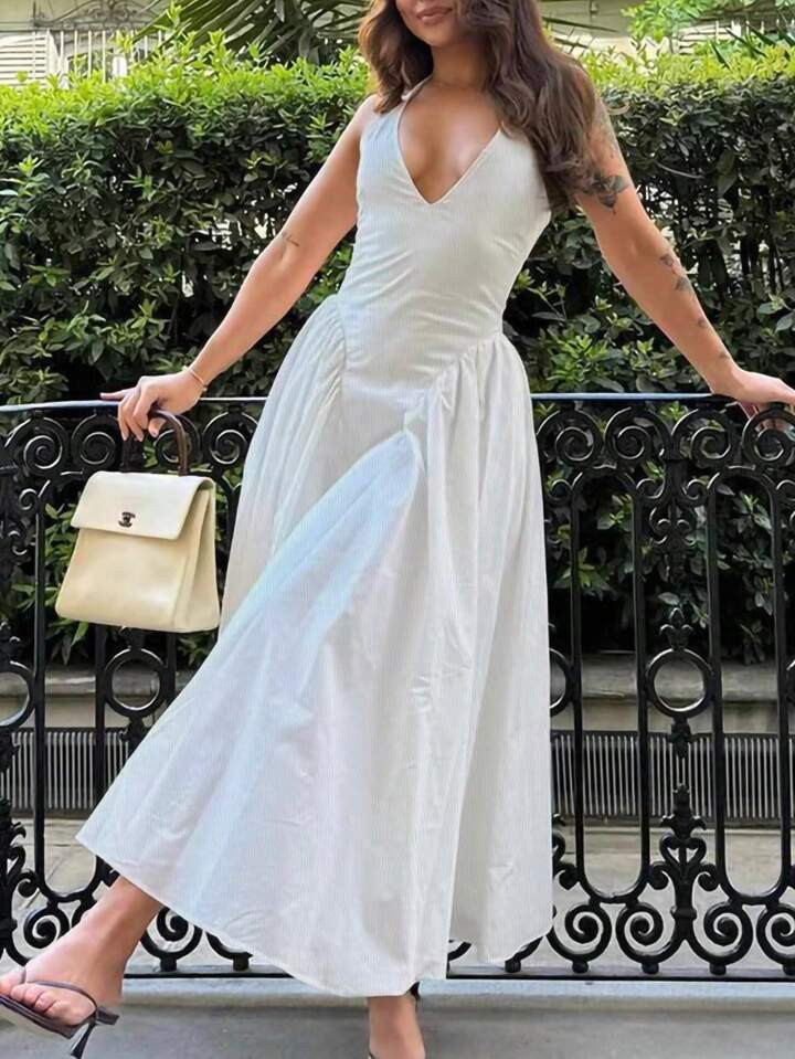 -20%SHEIN Aloruh Women's White A-Line Bodycon Dress With Deep V-Neck, Empire Waist And Umbrella H... | SHEIN