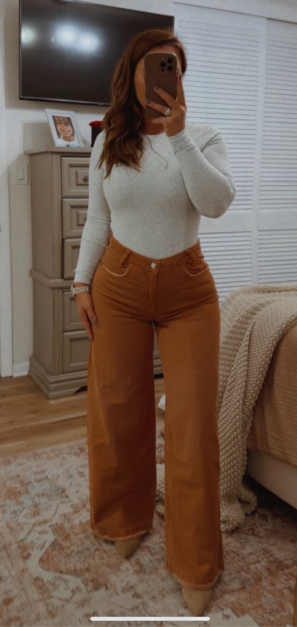 Obsessed with these jeans 🤎 #forever21 #abercrombie #fallfashion #falltrend

#LTKitbag #LTKstyletip #LTKfindsunder100