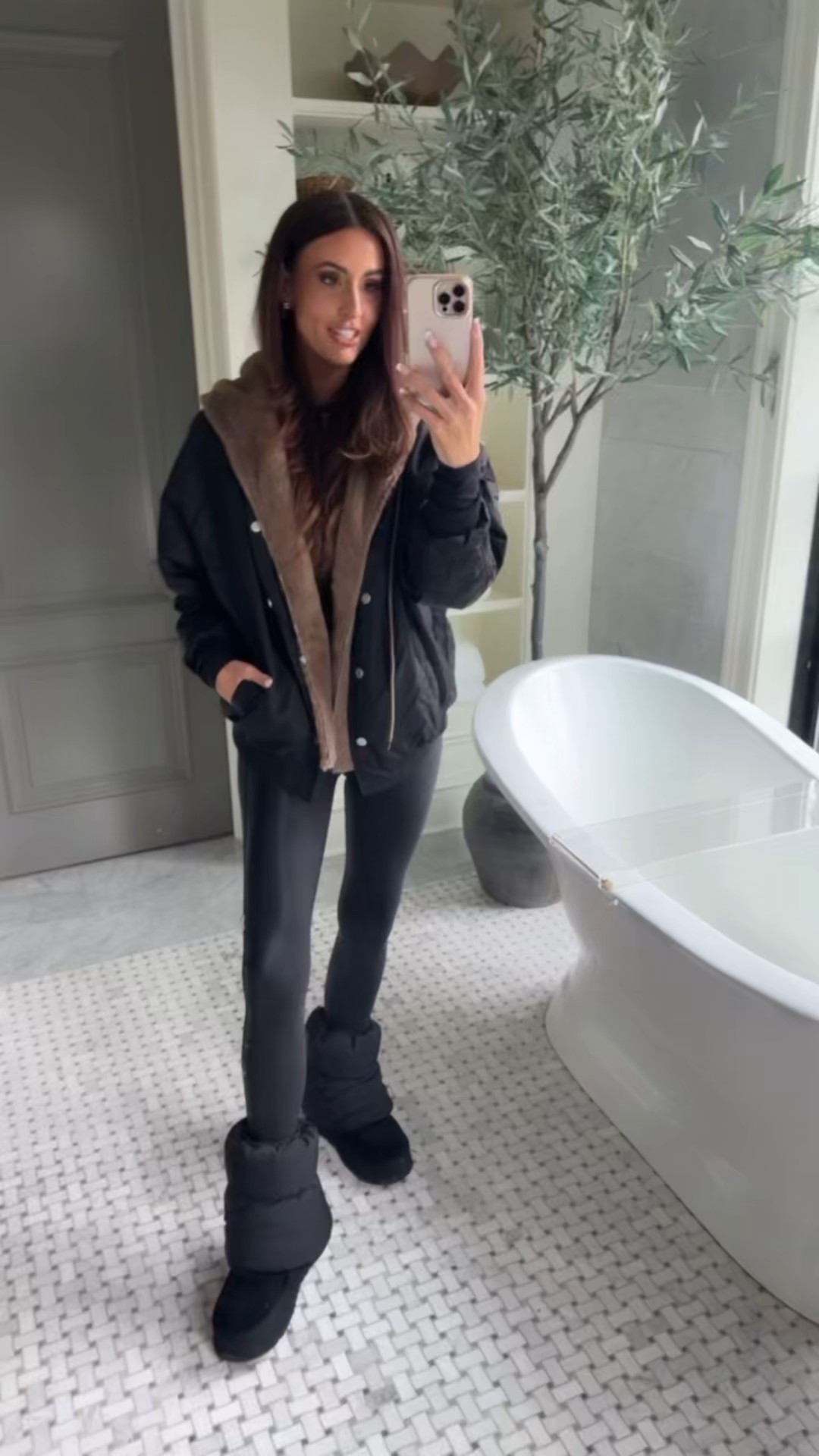 Use code Sarah40 for 40% off jacket 

#LTKCyberWeek #LTKootd #LTKSaleAlert