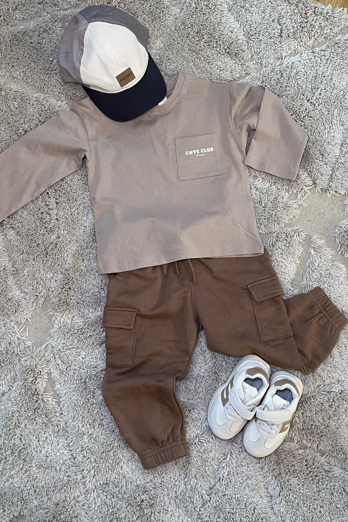 Toddler Baby Boy Outfit Clothes Inspiration Inspo Athletic Sporty Joggers H&M Shein Neutrals Brown Sneakers Shoes Casual Comfy Winter 

#LTKKids #LTKFamily #LTKBaby