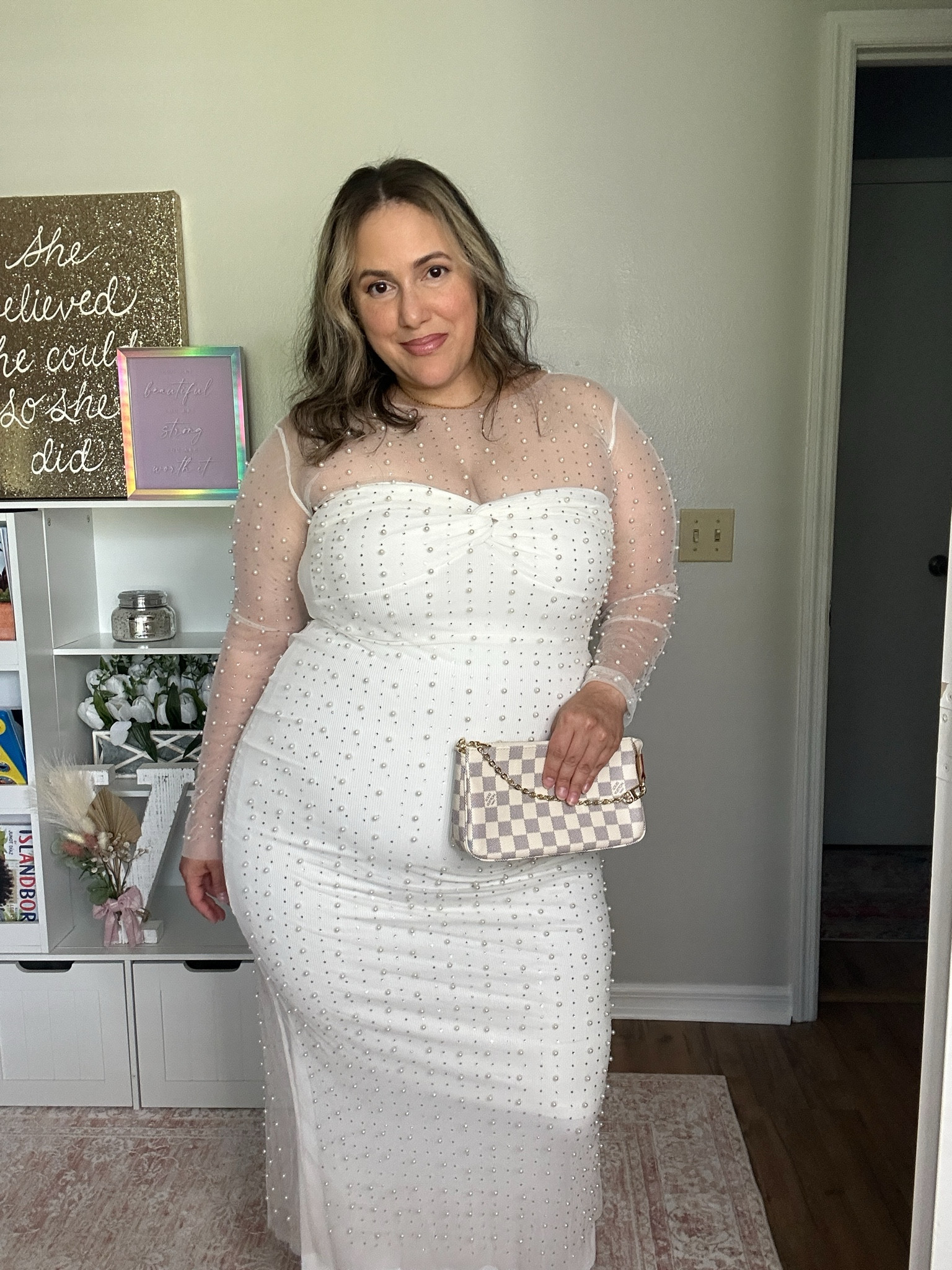 This pearly bling mesh dress and sweetheart bodycon maxi dress is the perfect combo for a baby shower, bridal shower, Galentines, brunch or Valentines date! The honeylove super power short I’m wearing under this dress gives the best support without cutting off circulation. Very supportive and breathable! 
