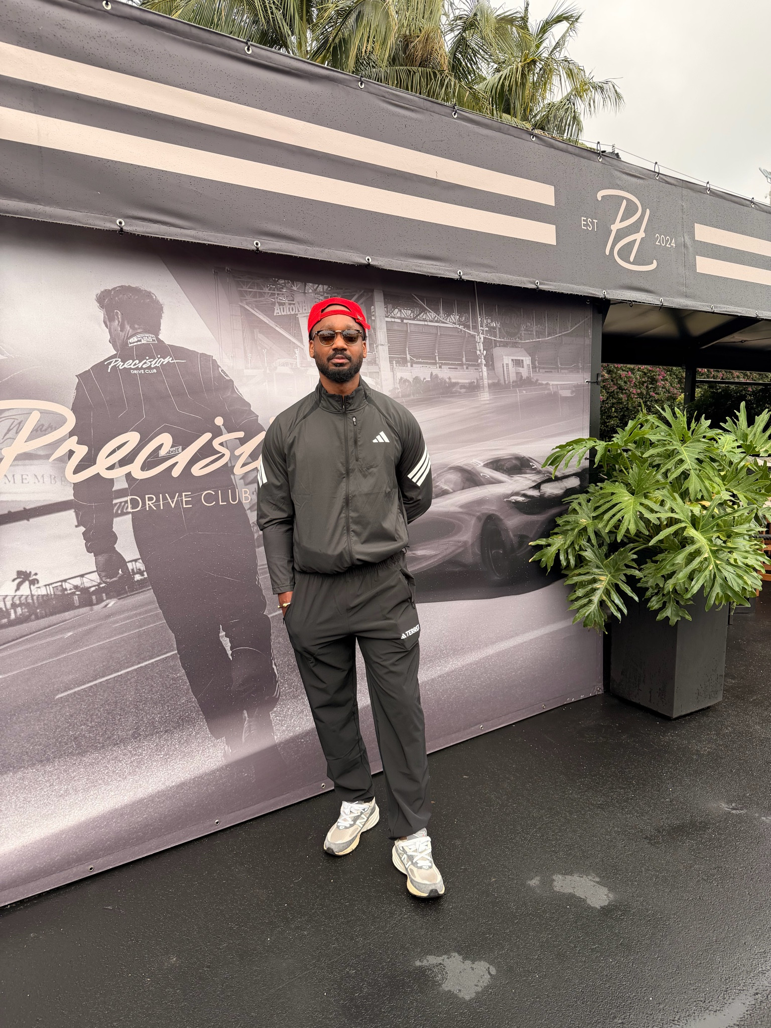 Here’s what my husband wore to #F1Miami and he wants ya’ll to know that this lightweight #windbreaker kept him cool and comfortable all day!

#ootd #menswear #f1outfits #f1outfitinspo

#LTKMens #LTKvlog #LTKootd