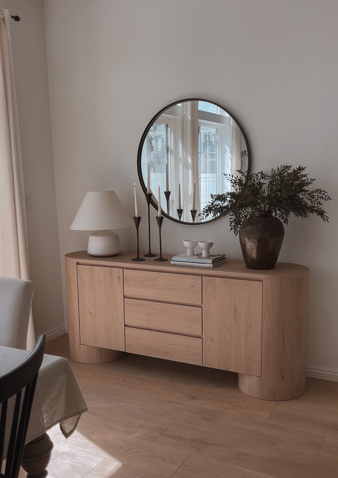 Still in love! 🤍





#home #refresh #decor #neutral #modern #amazon #finds #interior #diningroom #livingroom #mirror #rug #lamp #sideboard

#LTKFindsUnder100 #LTKStyleTip #LTKHome