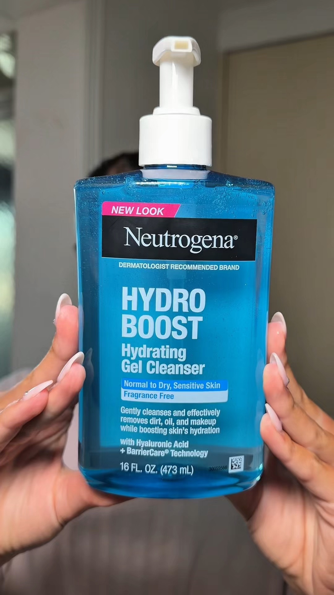 #ad My winter skin before vs. after adding Neutrogena Hydro Boost 💧❄️ Cold weather can leave my skin feeling dry and blah, so I’ve been giving it the hydration it’s craving. I love how lightweight and refreshing the texture feels while leaving my skin feeling soft and hydrated. Definitely a winter skincare staple for me 🤍 @neutrogena #NeutrogenaPartner #targetpartner @target