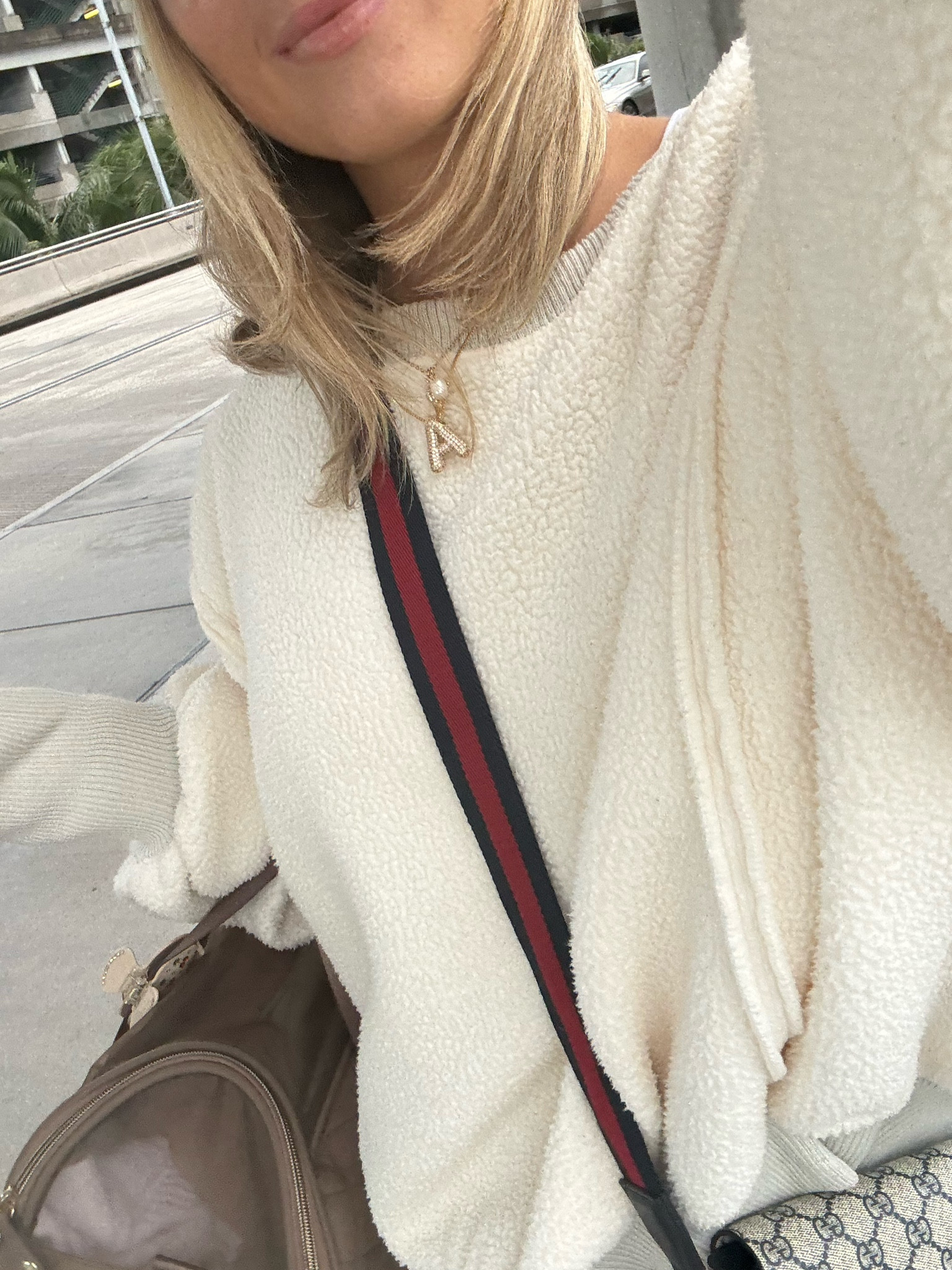 Free People Camden cozy—sold out so here’s some Poshmark links 

#LTKSeasonal #LTKFindsUnder100 #LTKSaleAlert