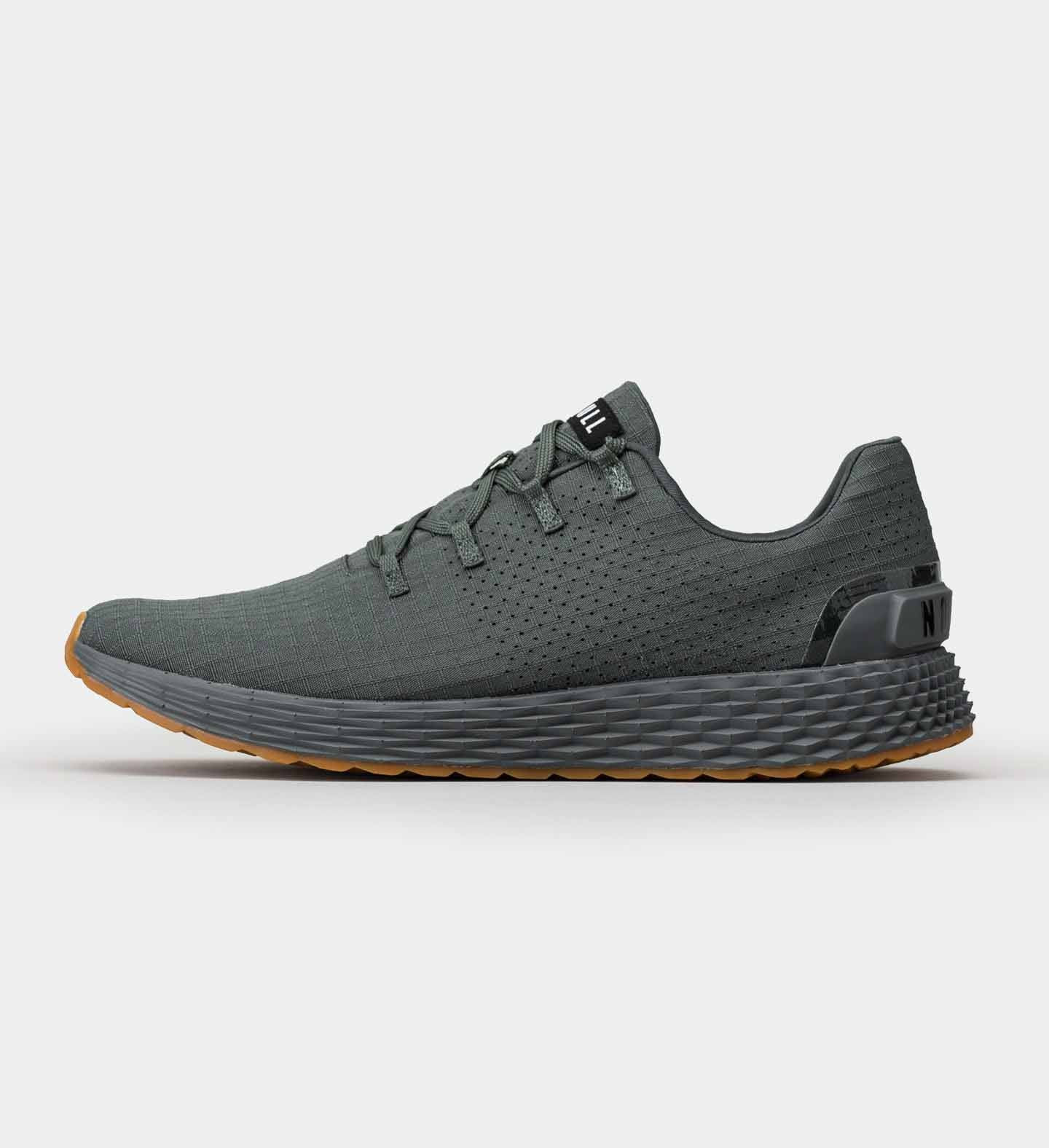 MEN'S DARK GREY RIPSTOP RUNNER | Ripstop Runners | NOBULL | NOBULL