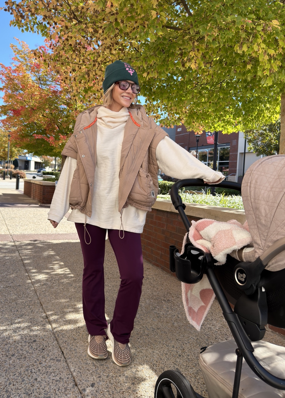 @Fpmovement is having their The Merry Everything Sale! Get 25% Off $500 + 20% Off $250-499. so good to stock up on your faves!! #fpmovementpartner
 

 