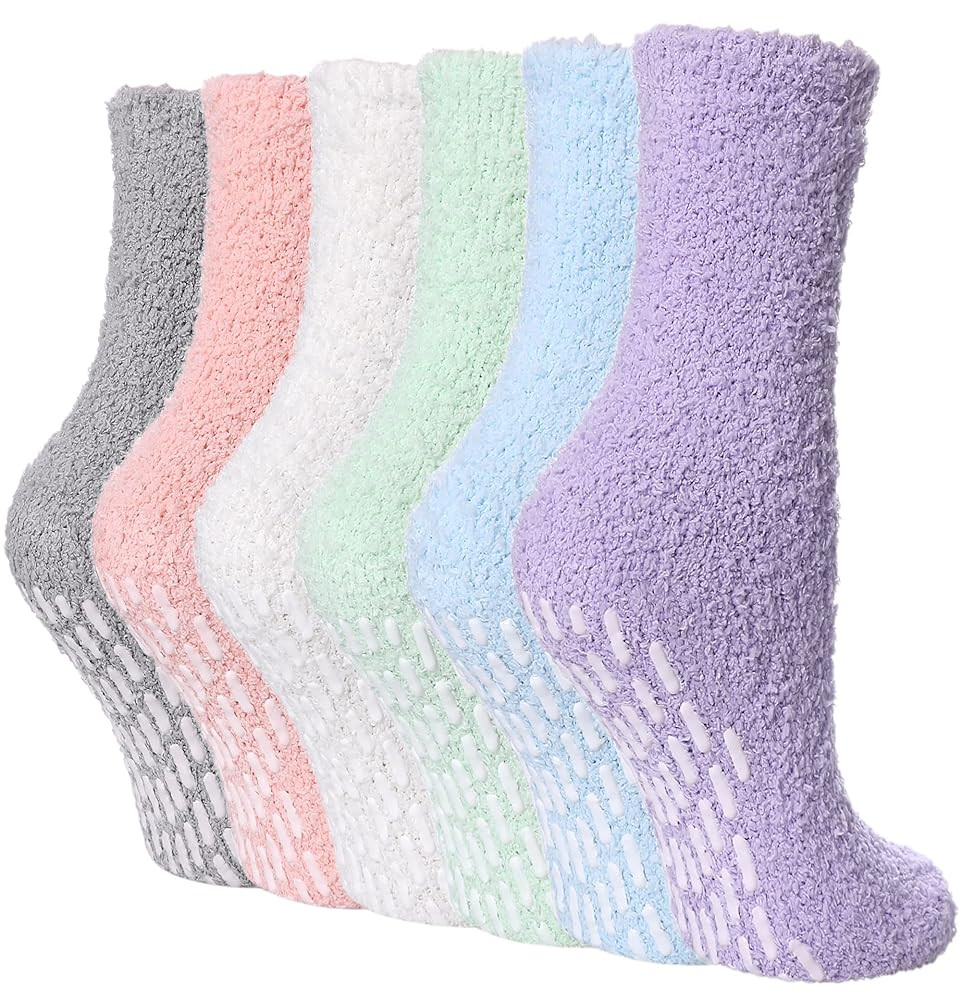 FNOVCO Non Slip Socks for Women Winter Warm Cozy Fuzzy Slipper Socks Soft Fluffy Hospital Socks w... | Amazon (US)
