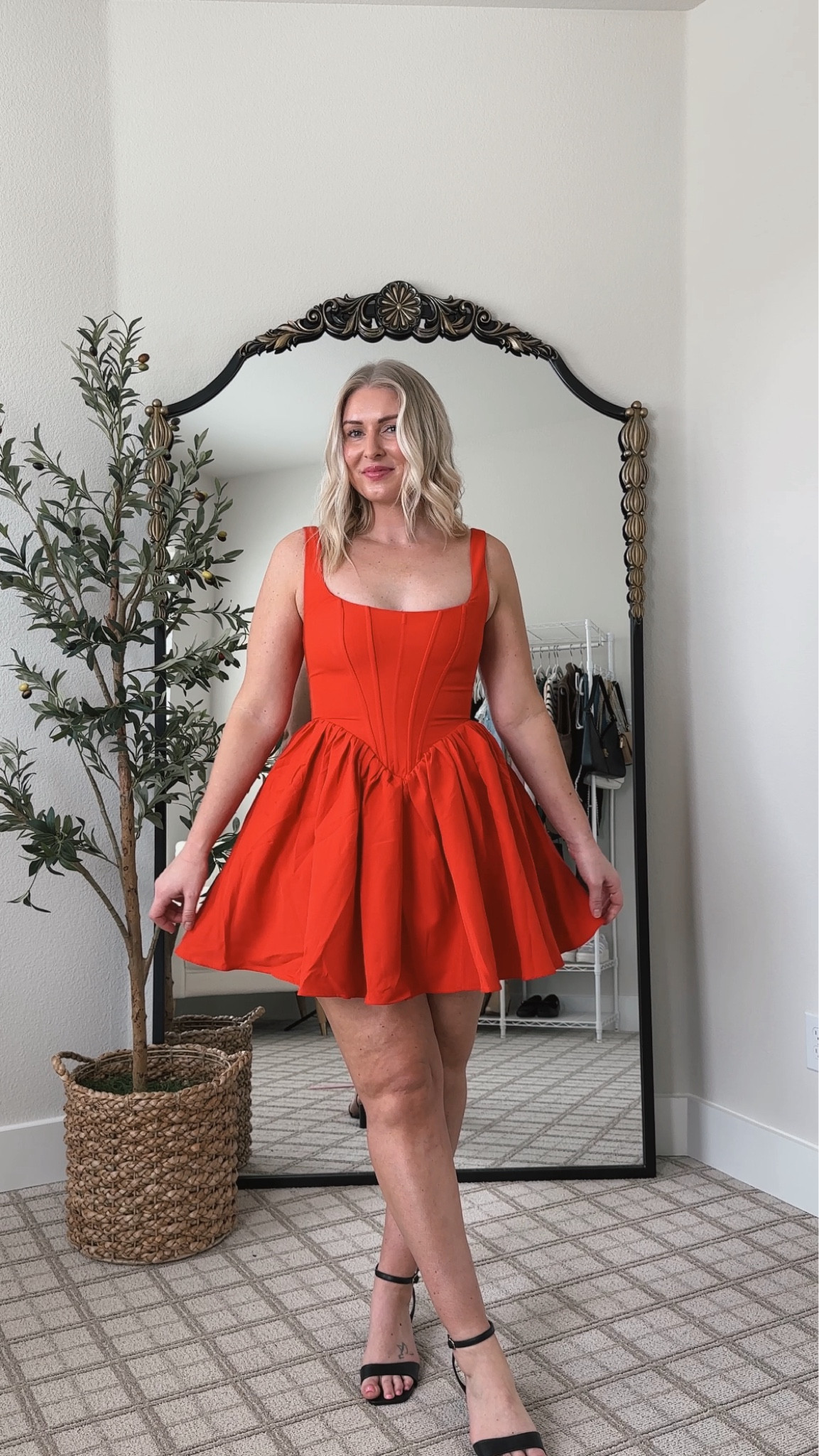 ARE YOU KIDDING ME?! 🤩❤️

#LTKSeasonal #LTKParties #LTKMidsize