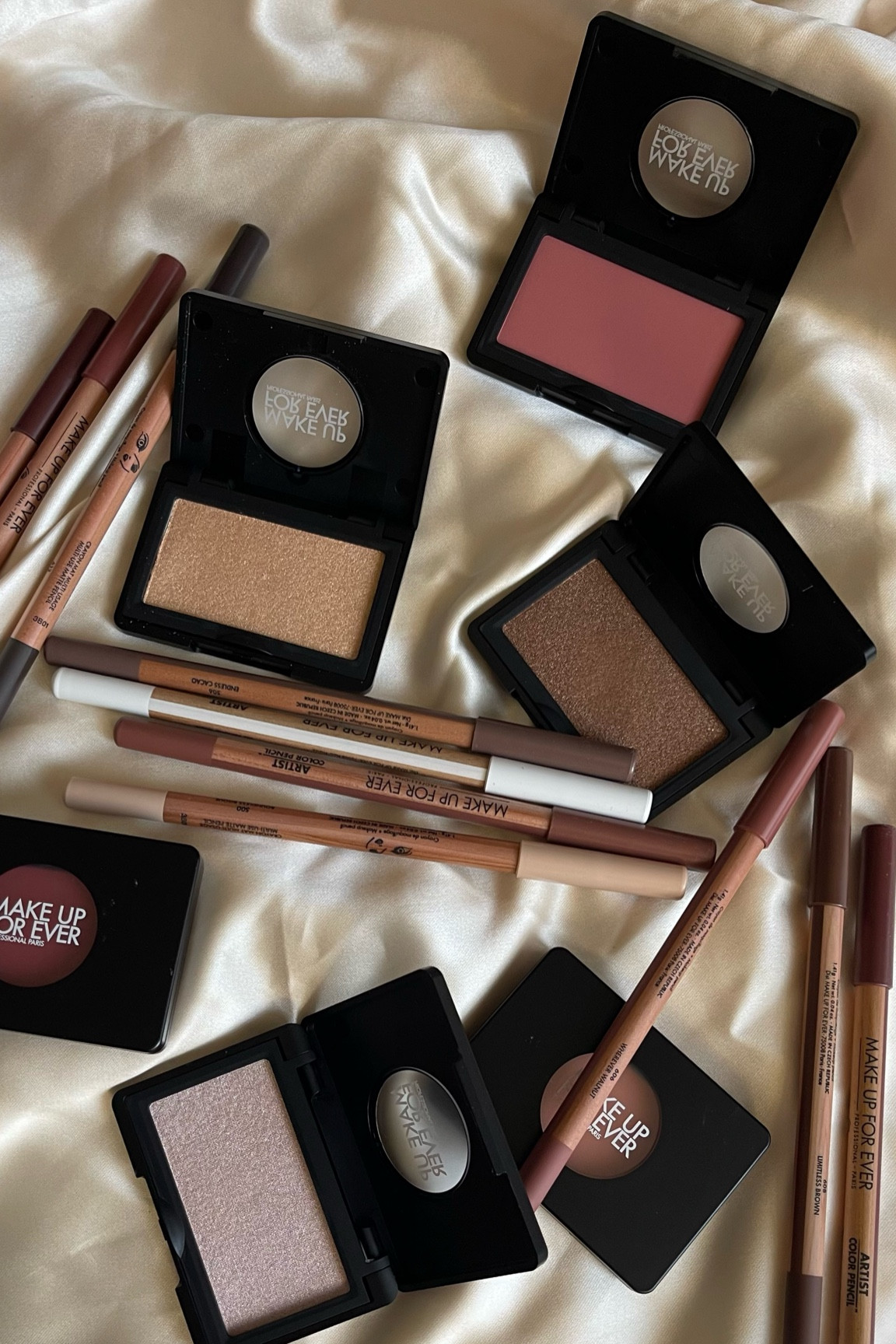 New fall beauty products you need !! 

#LTKHolidaySale #LTKSeasonal #LTKbeauty