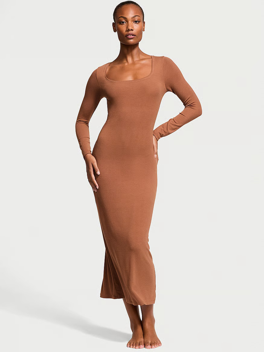 | Brown | Victoria's Secret (US / CA )