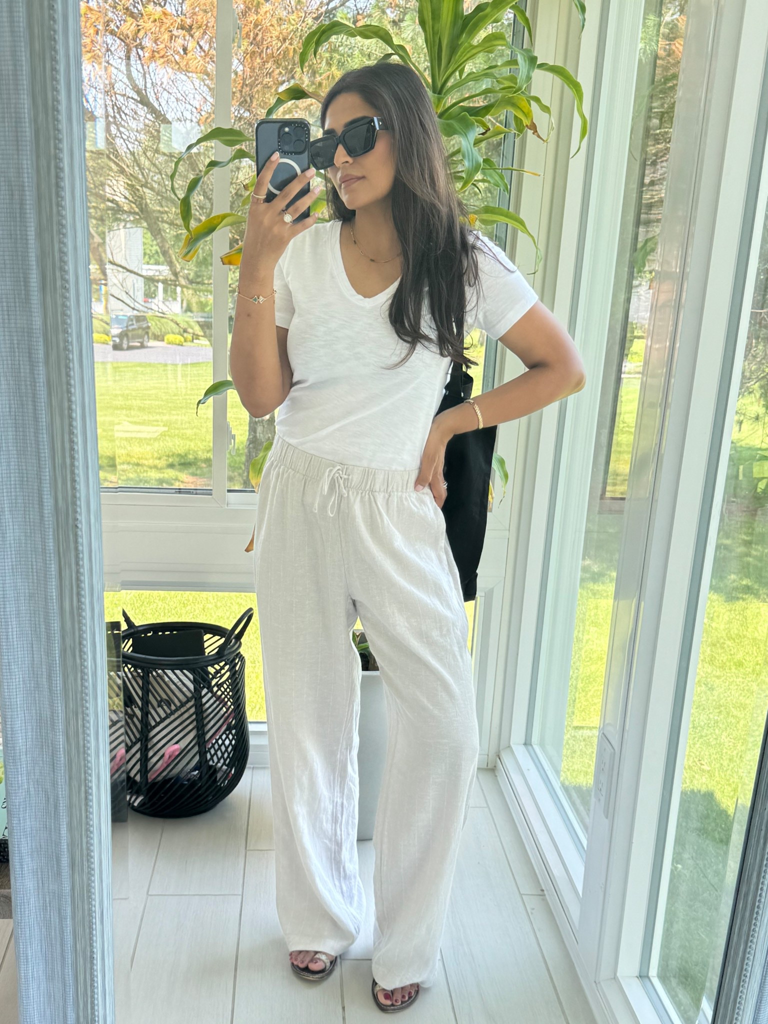 The easiest summer look !! I love this white tee and these linen pants!

White t shirt size XS

Linen pants size S

Let me know 

#LTKPetite #LTKSummerEdit #LTKFindsUnder50