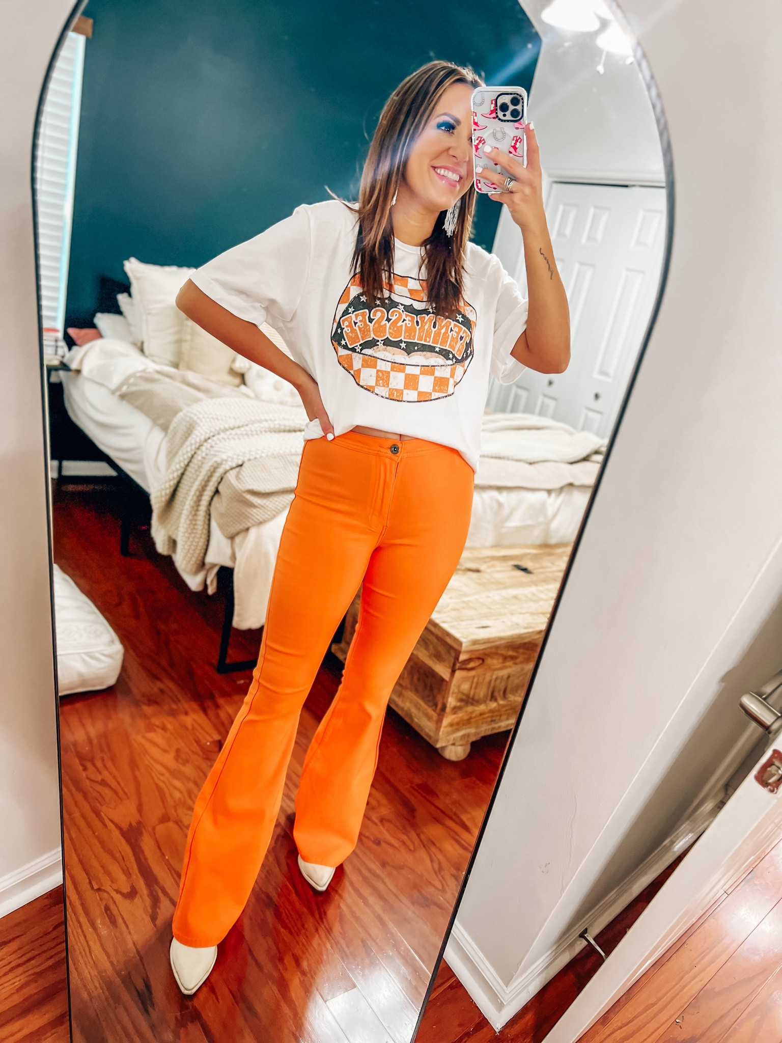 Game day outfit - Tennessee orange / concert outfit - flares - western fashion - tee shirt - pumpkin patch outfit - fall 

#LTKSeasonal #LTKunder50 #LTKstyletip