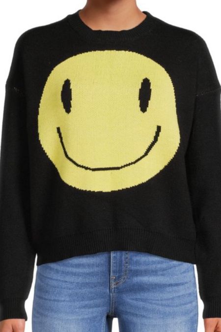 Smiley face sweater

#LTKstyletip #LTKfit #LTKSeasonal