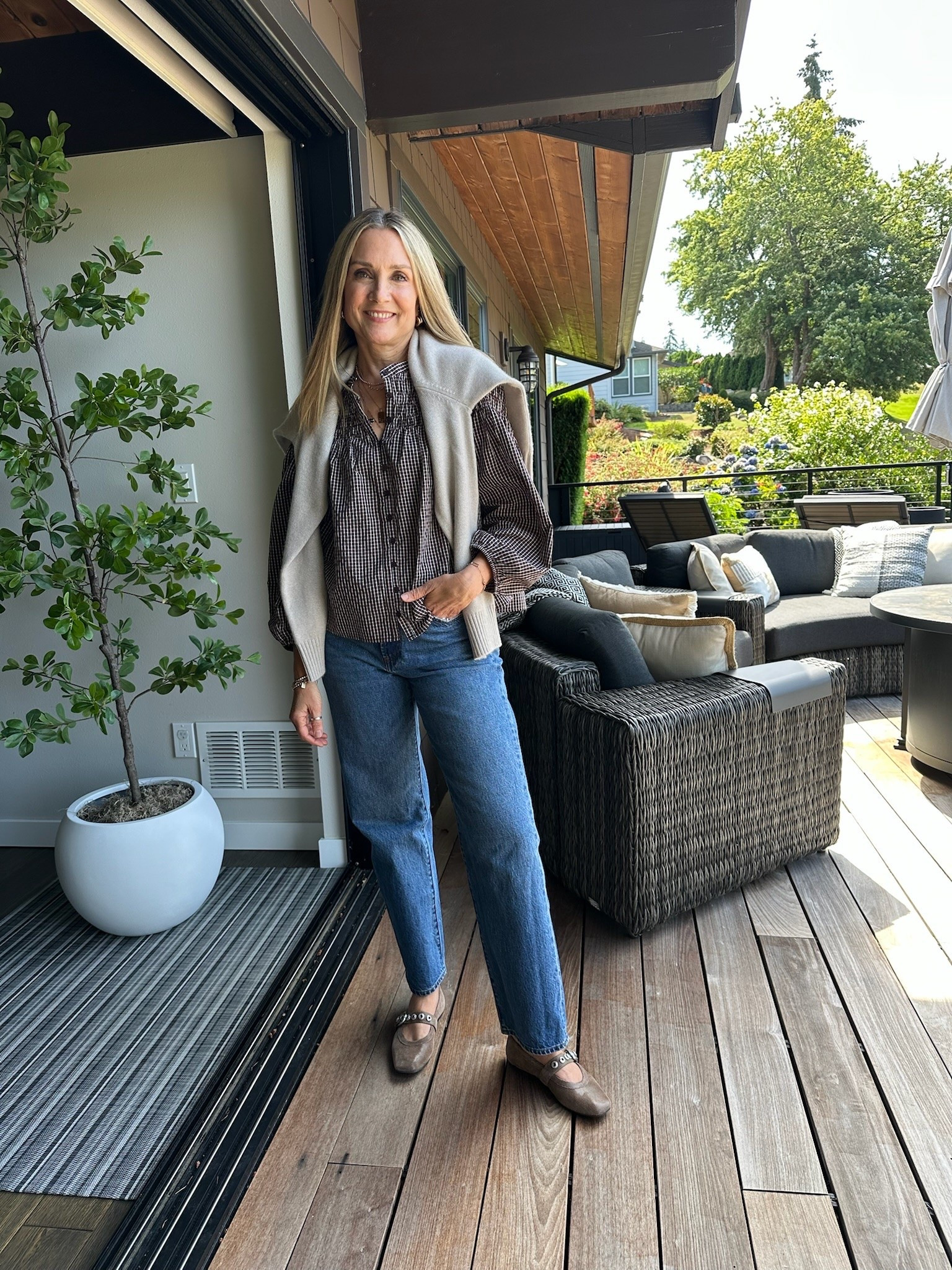 Early fall fit! Loving this gingham top with my new Mary Jane’s I got from the Nordstrom sale. So cute!

#LTKgrwm #LTKootd #LTKOver40