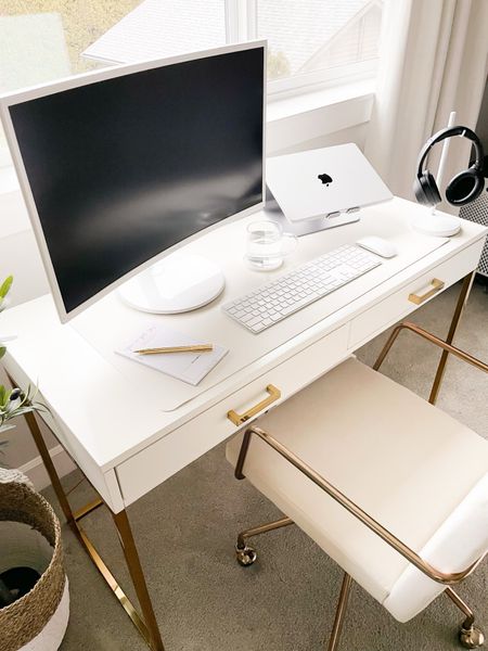 Office Setup - Office desk setup - home office - home office desk - desk must-haves - office essentials 

#LTKhome