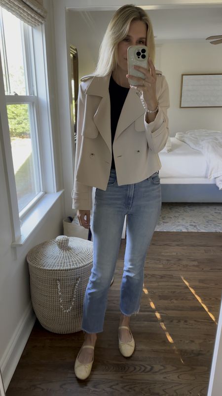 Found a beautiful lightweight cropped trench jacket for spring. I’ll wear for work or with jeans and dresses. Wearing size small in the taupe colorway

#LTKstyletip #LTKworkwear #LTKfindsunder100