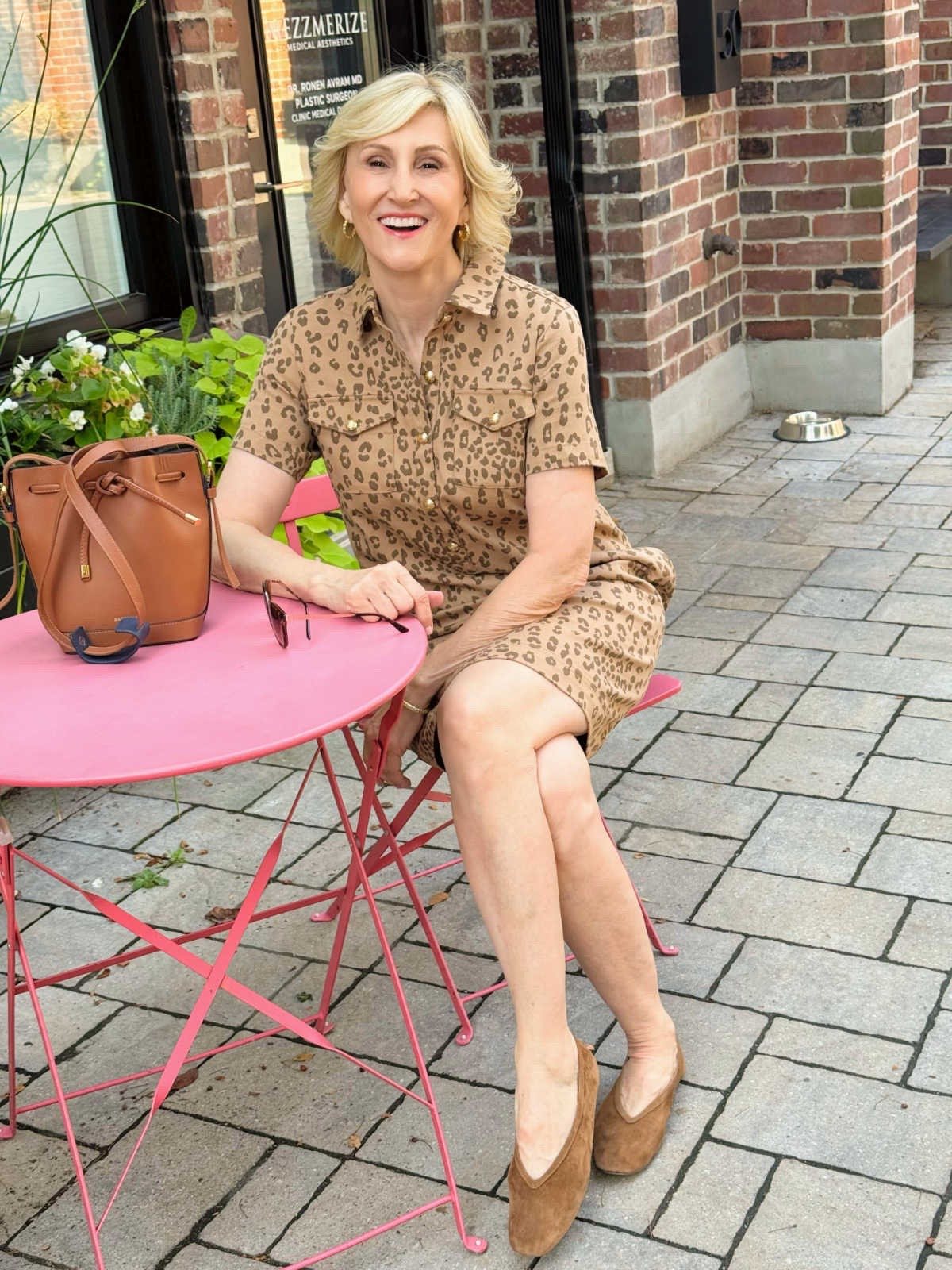 🐆 I love the simplicity of this shift dress paired with suede ballet flats — feminine, comfortable, and just the right amount of statement.

The ballet flats keep the look feeling soft and polished, while the leopard print does all the talking. This is one of those outfits I’d reach for when I want to look pulled together without feeling overdressed. ❤️

#LTKOver40 #LTKSeasonal #LTKootd