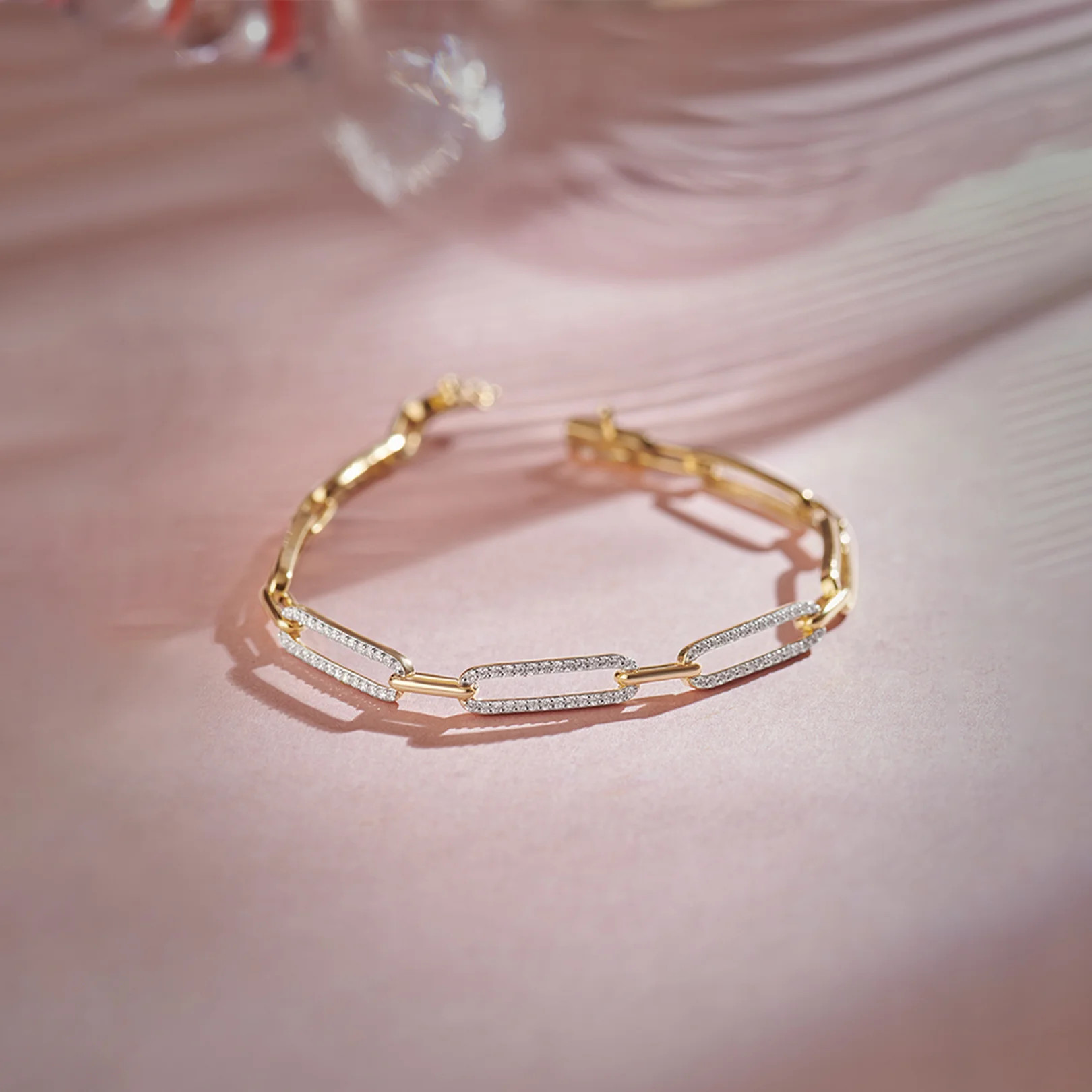 Paperclip Link Bracelet|14K Gold Vermeil Lab Grown Diamond |HYOU | Hyou Fine Jewelry