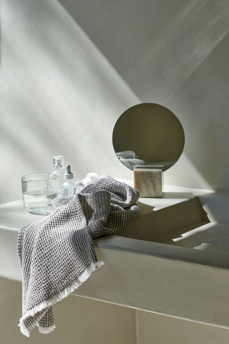 Waffled Hand Towel | H&M (US)