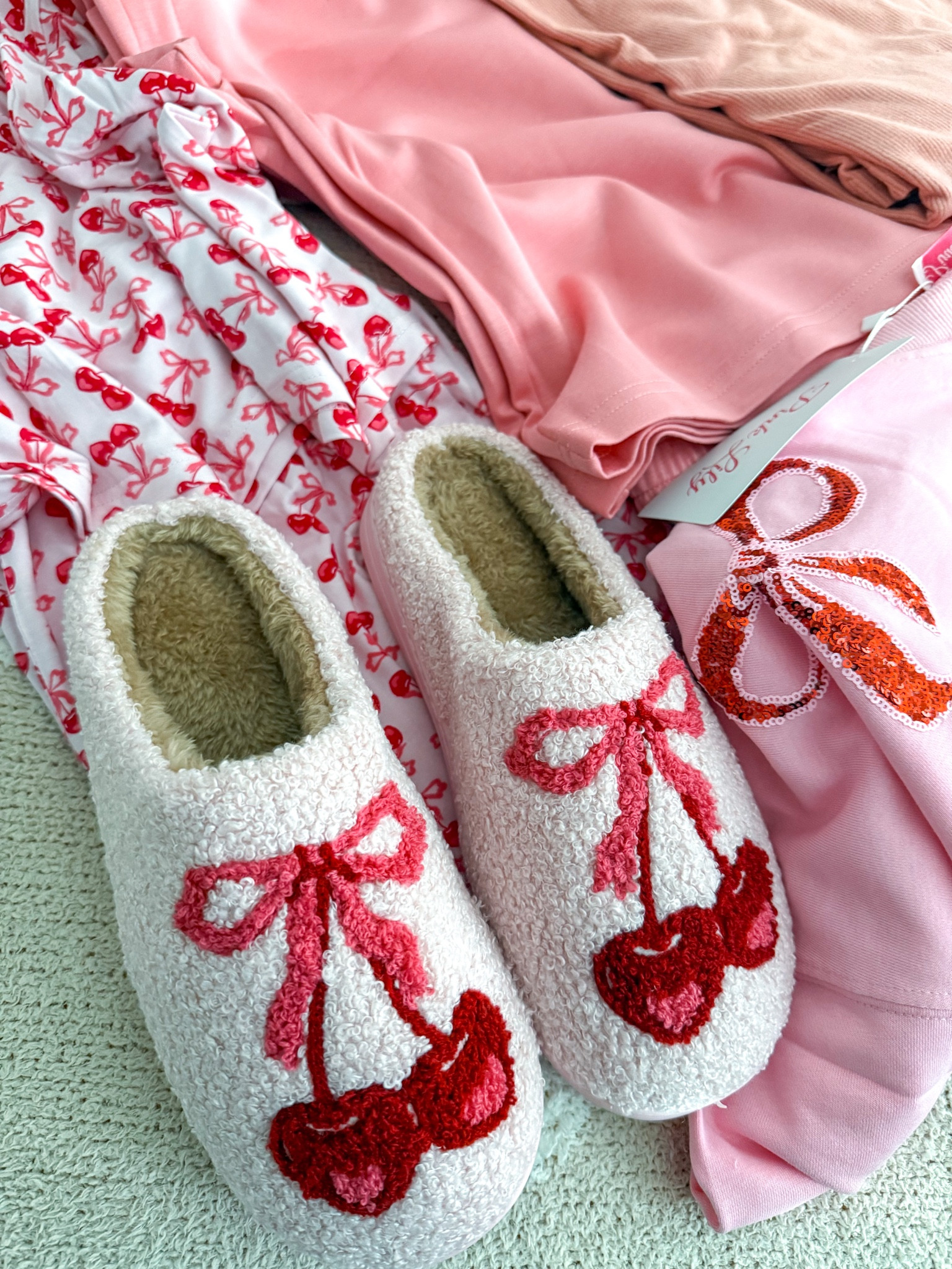 Latest haul.
Pink vibes💗 cherries + bows 🍒🎀

#LTKSeasonal #LTKSaleAlert #LTKStyleTip