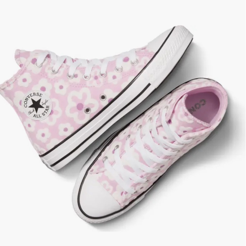 Girls back to school shoes

Girls sneakers, girls tennis shoes, girls converse, girls nike, girls Nikes, girls high tops, tween girl shoes, tween girl sneakers, back to school looks, back to school outfits, back to school, converse, pink floral converse, pink Nikes, Nike court borough, Nike Air Force one, Nike low dunk 

#LTKShoeCrush #LTKStyleTip #LTKKids