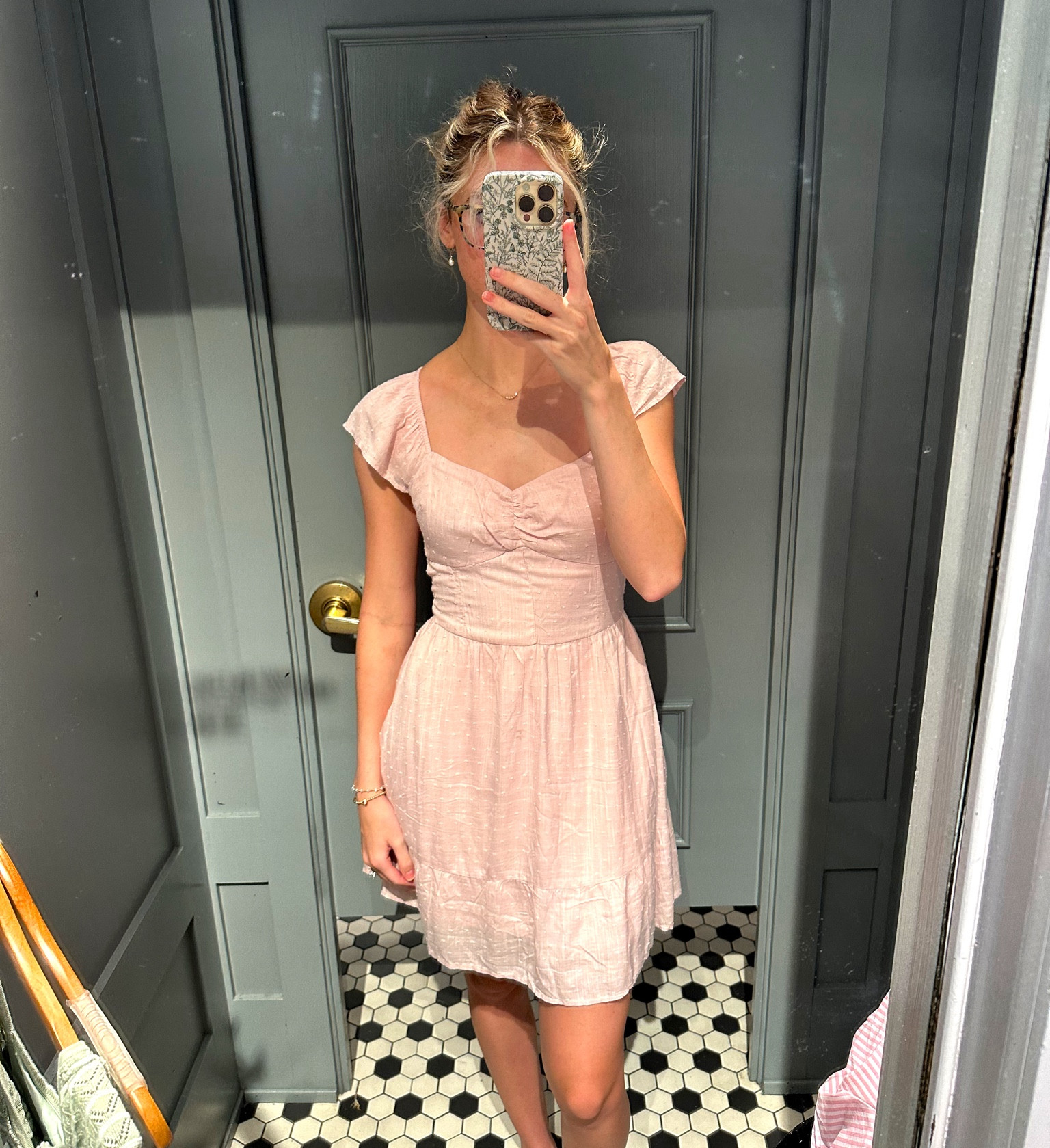 LOVED this pink dress from Hollister… if I had more money I would’ve bought it🤭 I’m wearing an xs, someone please buy it!!! It’s the perfect pink dress! #LTKsummer #LTKlove #LTKdresses