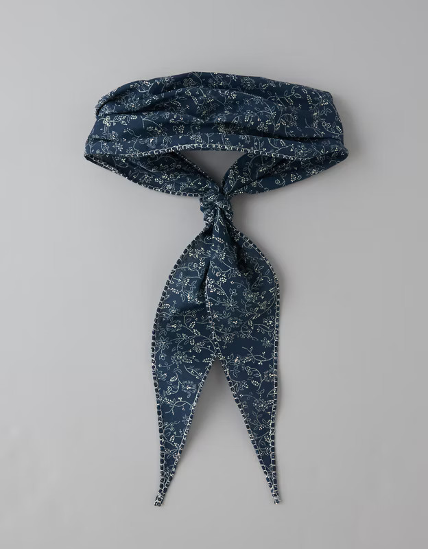 AE Diamond Neck Scarf | American Eagle Outfitters (US & CA)