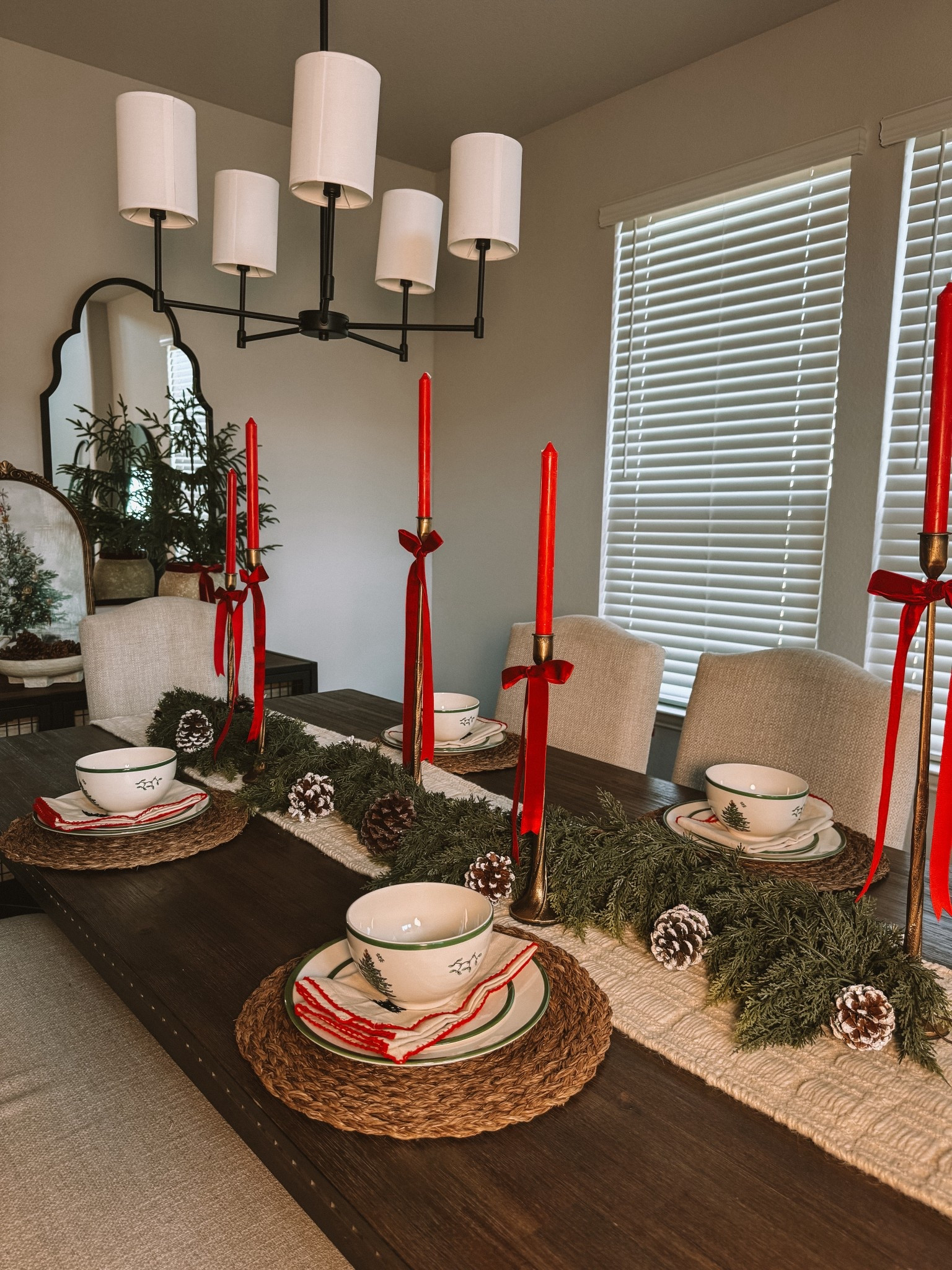 Formal dining 😍 Linked what I could and similar for everything else!! 

#LTKHoliday #LTKHome #LTKSeasonal