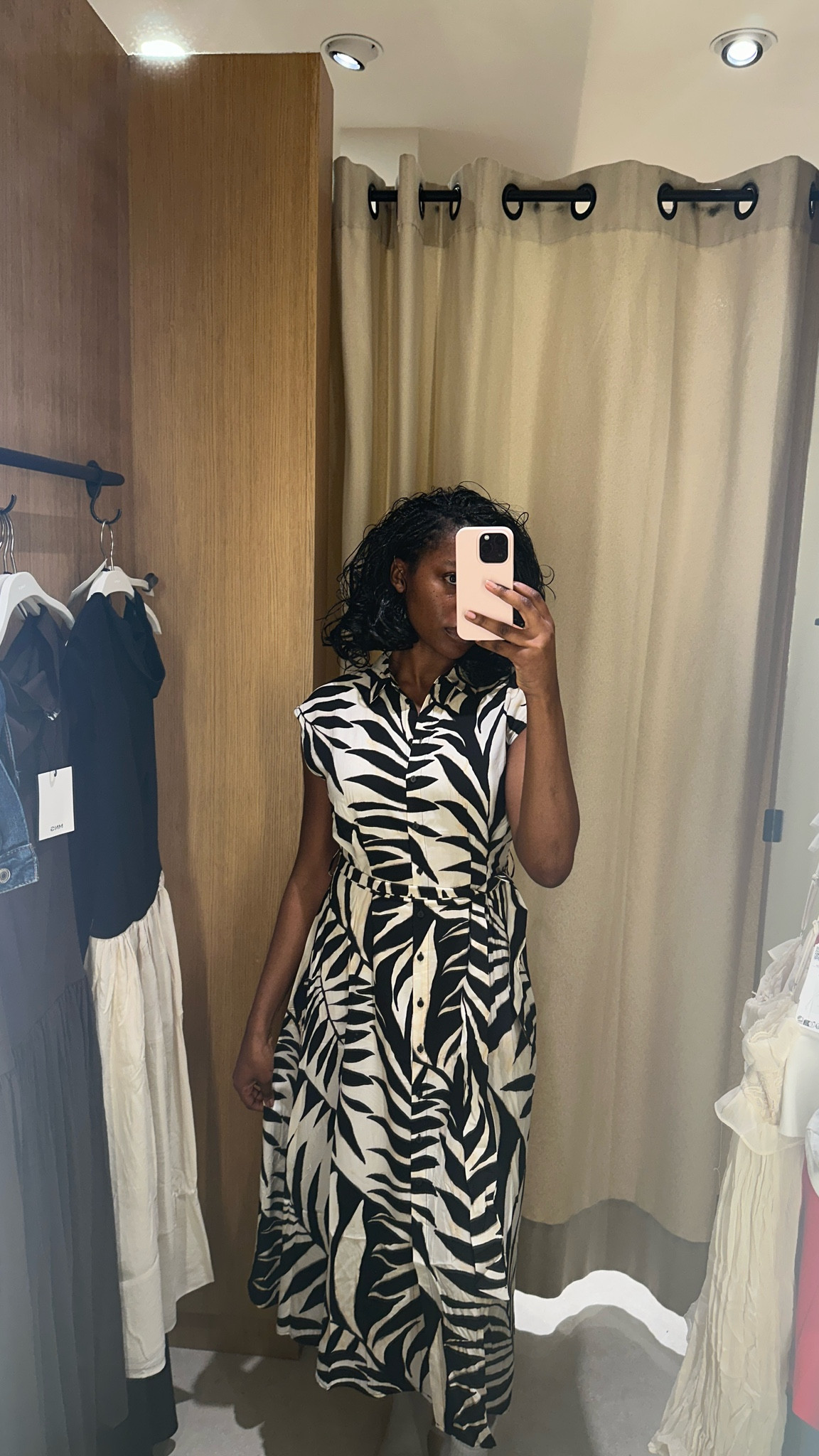 Such a cute work/church dress! Size M