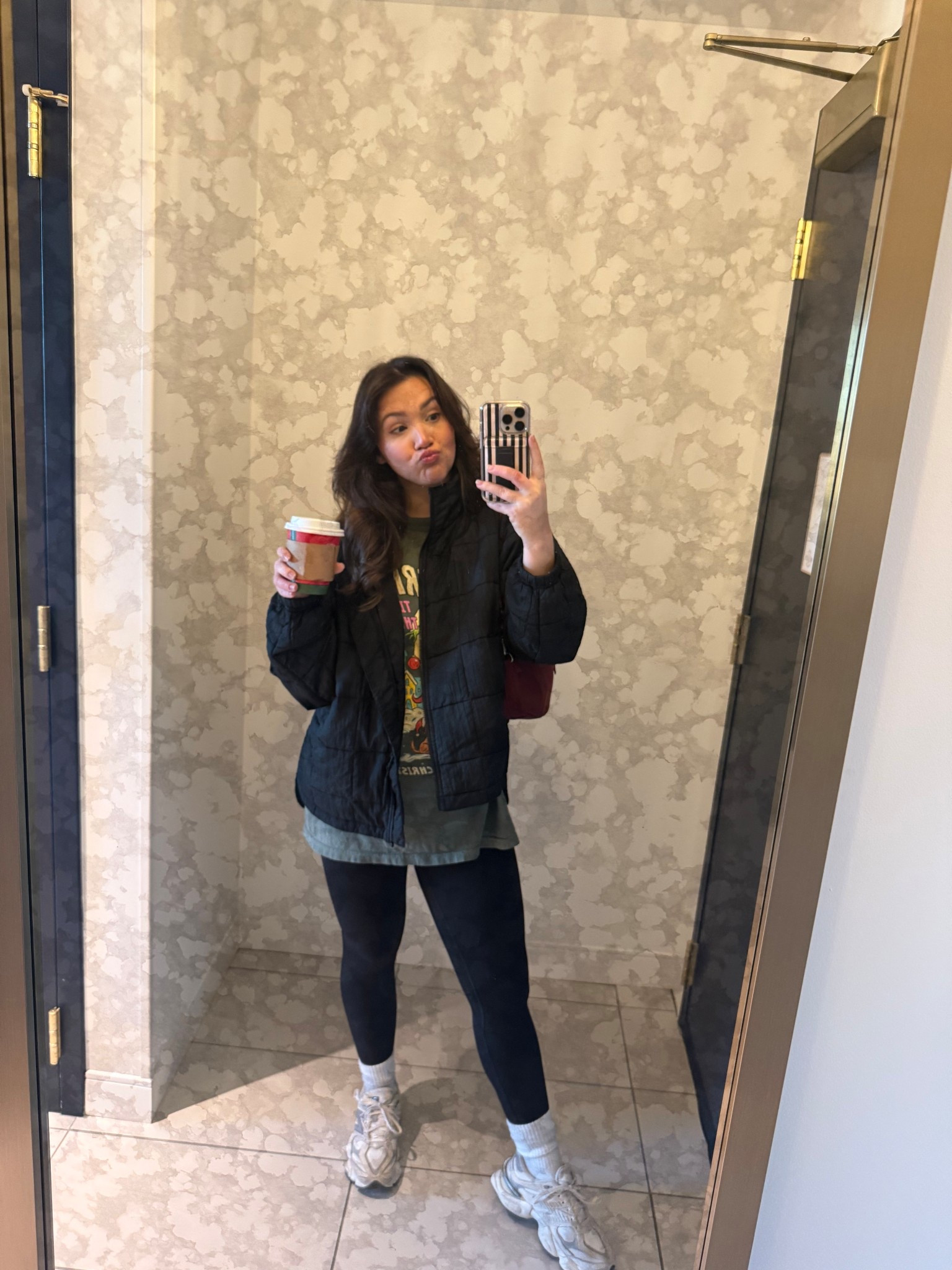 Islands of adventure OOTD. Jacket is from fabletics from a year ago! 

#LTKootd #LTKHoliday