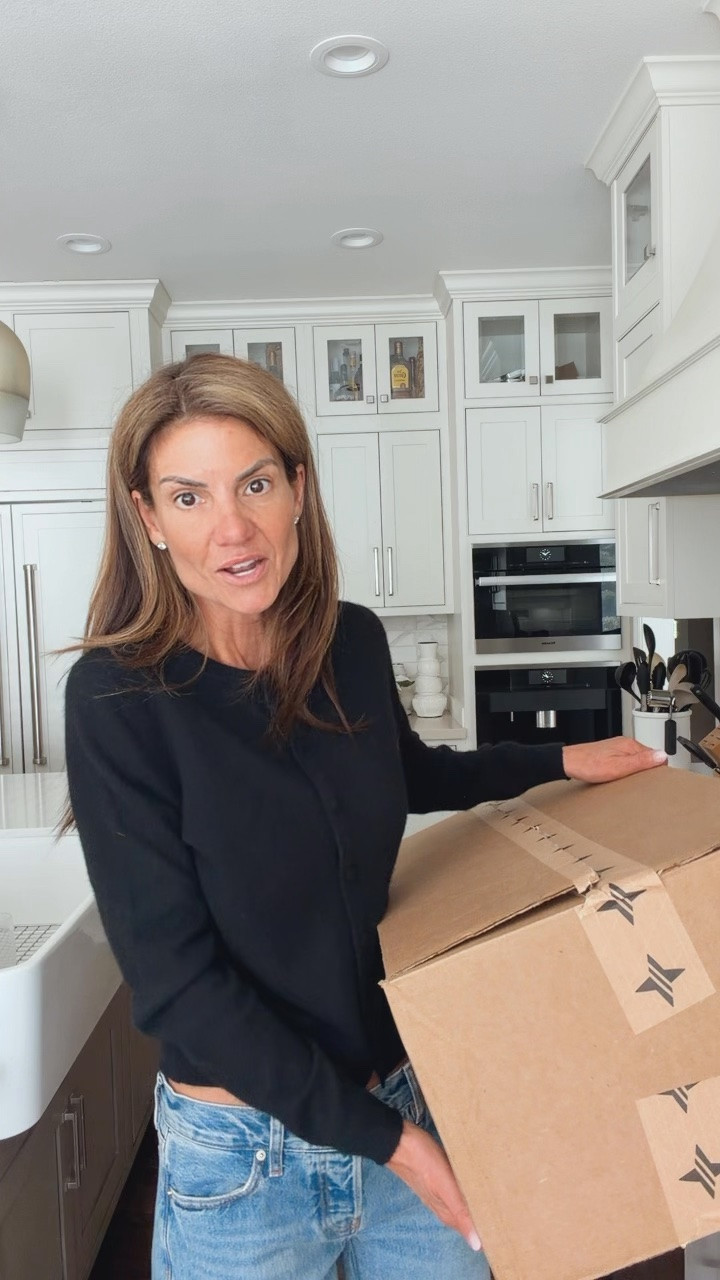 TRAVEL OUTFITS + VACATION STYLE ✈️ I ordered a few new pieces for my upcoming trip and the box JUST arrived—perfect timing because the sale ends tonight!
Also link a few of my favorites that I currently own. 
I am 5'7" tall and wearing a size small and everything and size 4 in the skirt.

#LTKOver40 #LTKSaleAlert #LTKmomlife