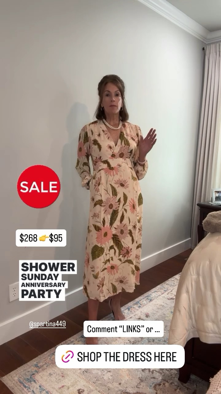 Warehouse sale!!! $268 👉$95
Wearing size medium 
I’m 5’10

#LTKWedding #LTKMidsize