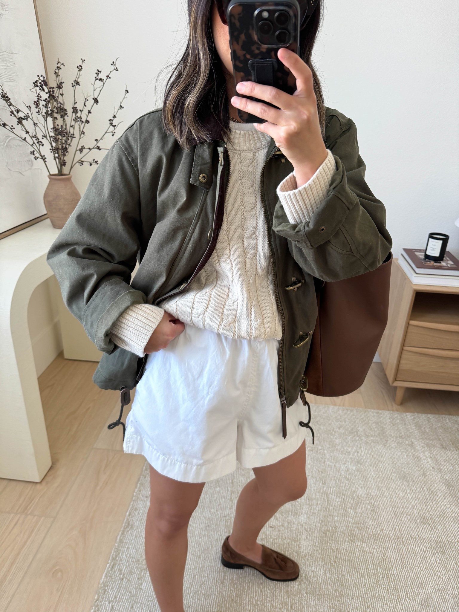 New Season, Same Staples - Fall staples I'm wearing from last year. Barn Jacket. These are still going strong, although there's lots of names for them now - chore jacket, workwear jacket, Utility jacket. 

This one is old Madewell, but I will link similar. 

Madewell jacket xs (old)
Gap sweater xs (old)
French Connection shorts xs (old)
J.Crew loafers 5
J.Crew bag

#LTKautumn #LTKItBag #LTKPetite