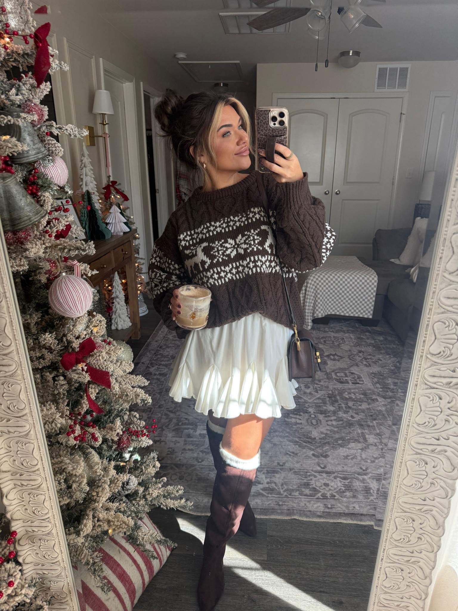 🧸🤍👢

Wearing size medium in everything 

#LTKStyleTip #LTKHoliday #LTKFindsUnder50