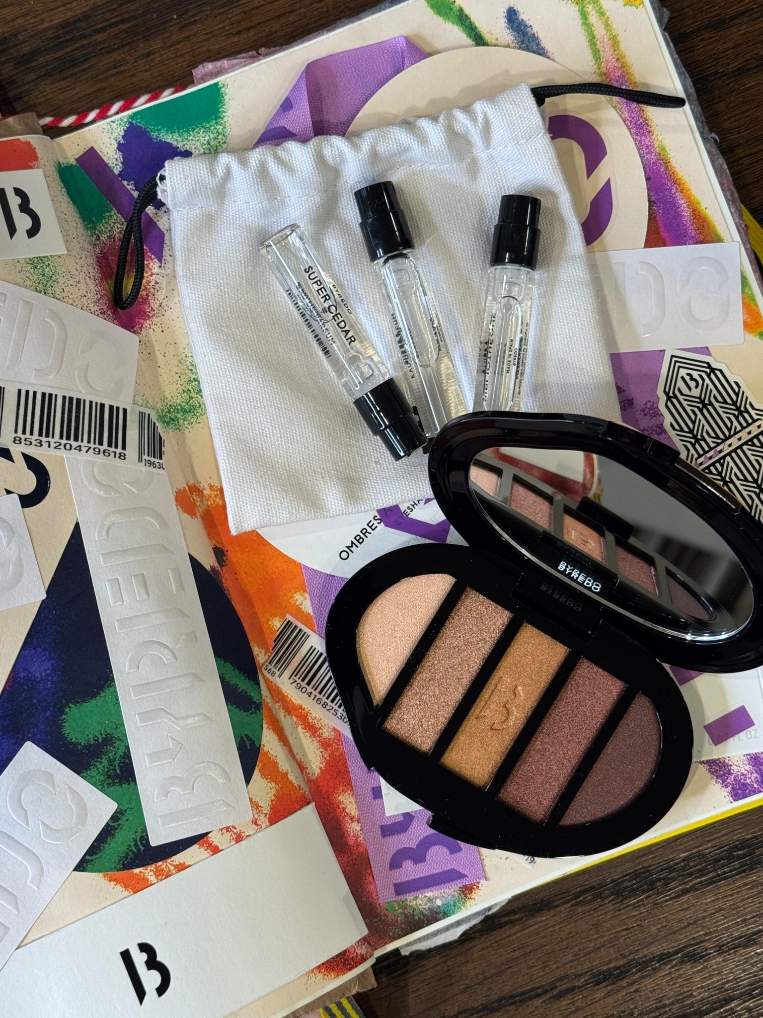 A few everyday luxuries I truly love 🤍
Byredo makeup, candles, and room sprays — subtle, elevated, and beautifully done.

Linked on LTK ✨
