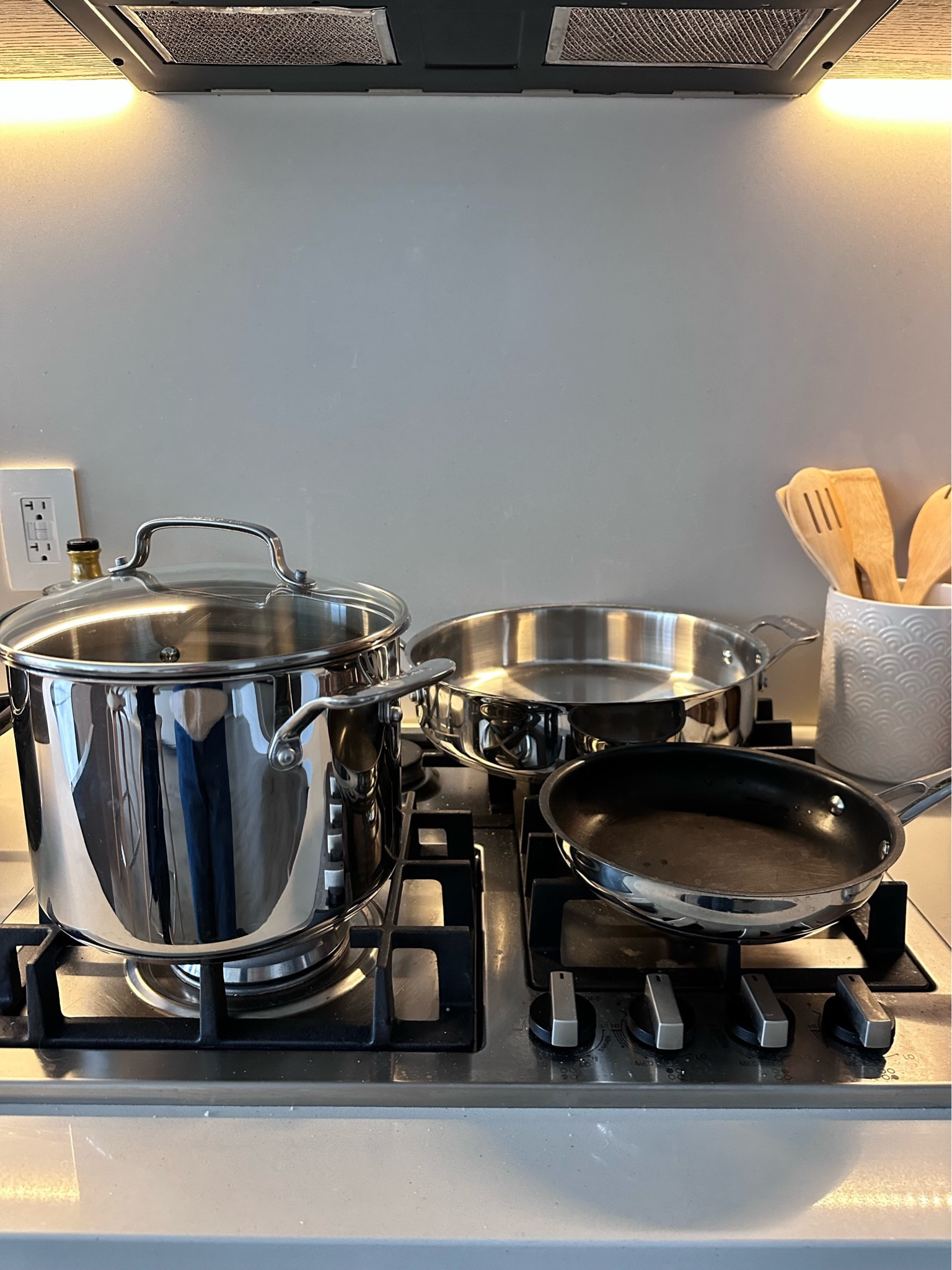 Investing in quality pots & pans makes all the difference! #Carte&Barrel #Kitchen #LTKKitchen #BreakYourBudget

#LTKStyleTip #LTKHome