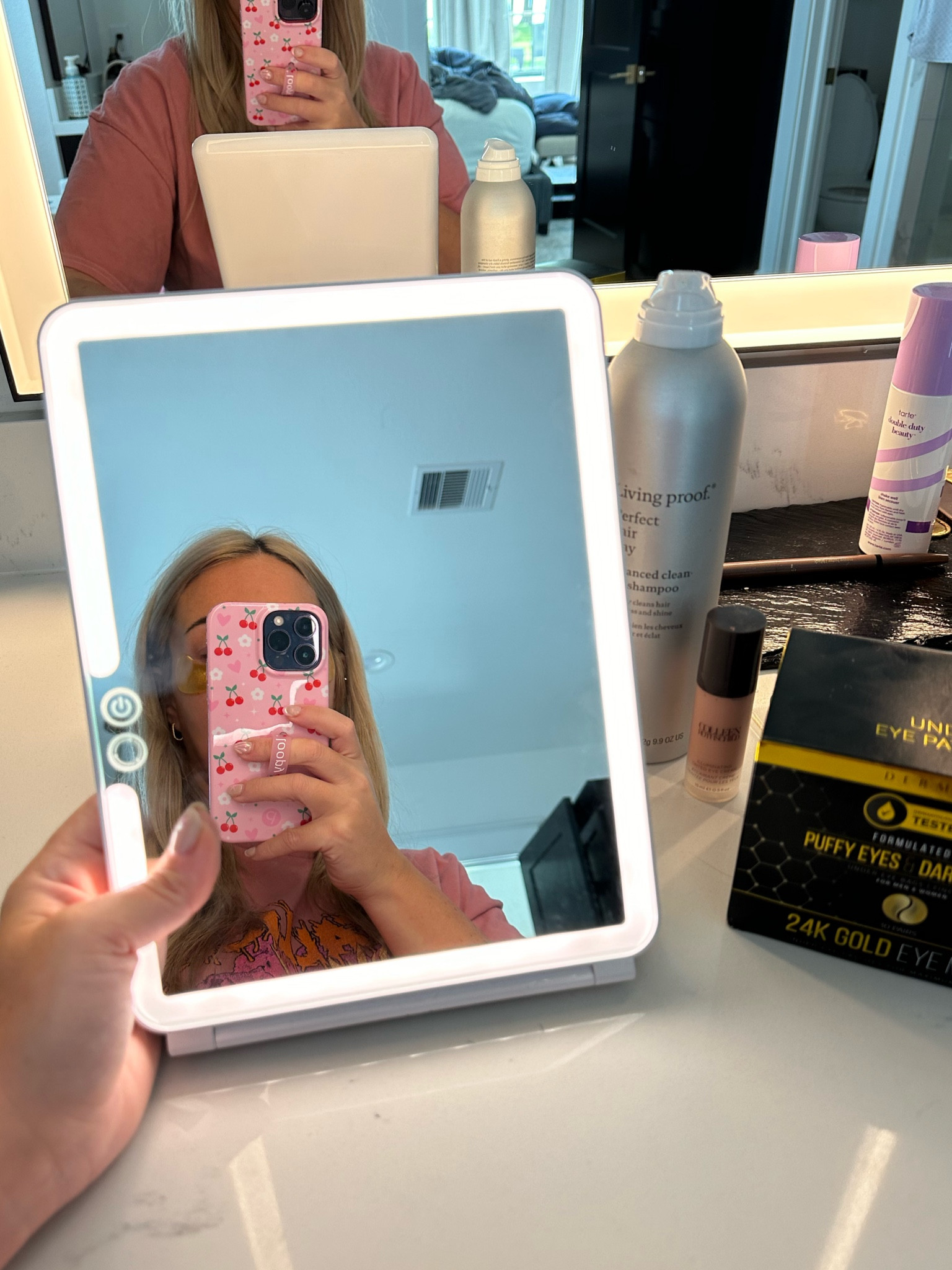 Love this light up travel mirror! 

#LTKBeauty