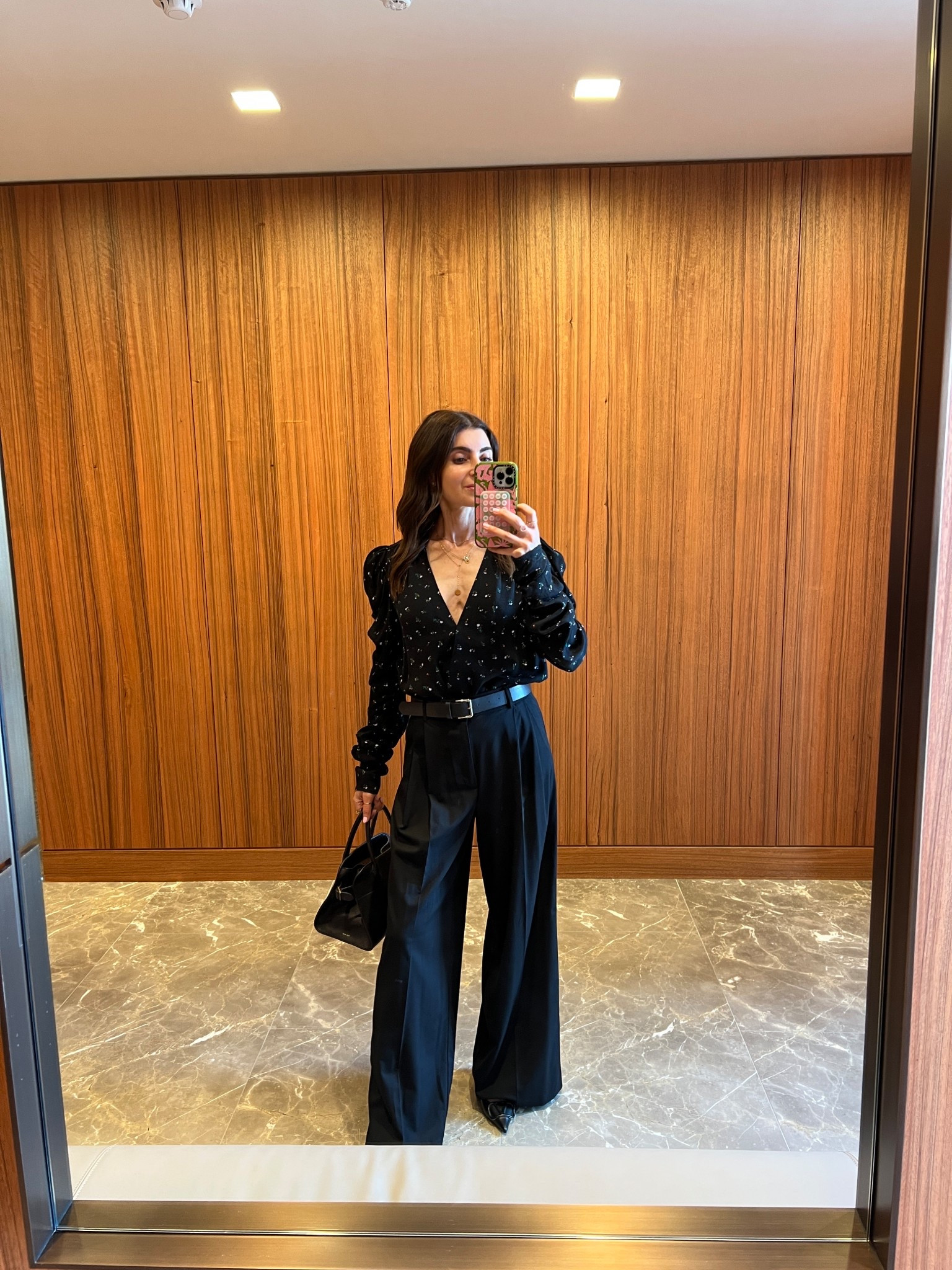 Parents night out

#LTKShoeCrush #LTKOver40 #LTKStyleTip