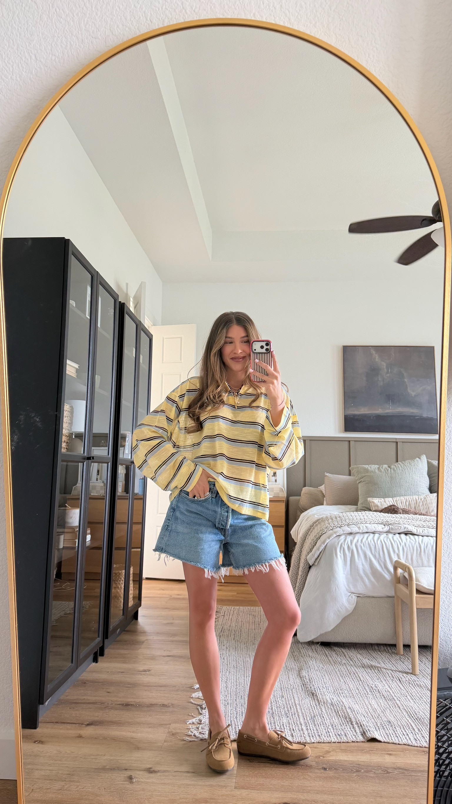 Easy spring OOTD 💛 if you want the low rise look, size up! I got a 29 in these!  

 

#LTKgrwm #LTKootd