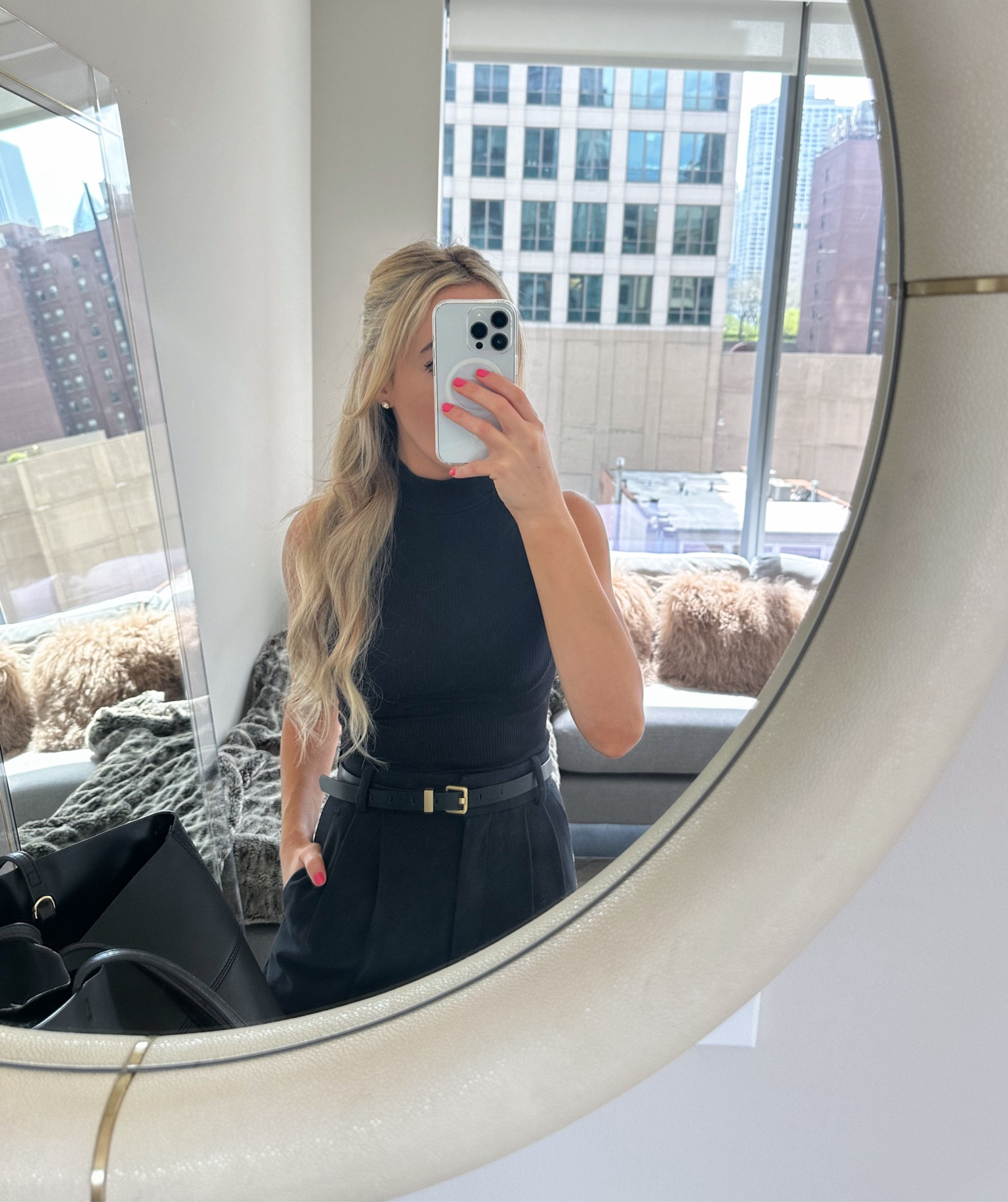 Abercrombie Sloane Pants Outfit 

workwear outfit, office outfit, Nordstrom black belt, work bag, office tote bag, everyday earrings diamond office earrings,  spring business casual outfit, high waisted trouser

#LTKtravel #LTKworkwear #LTKfindsunder100