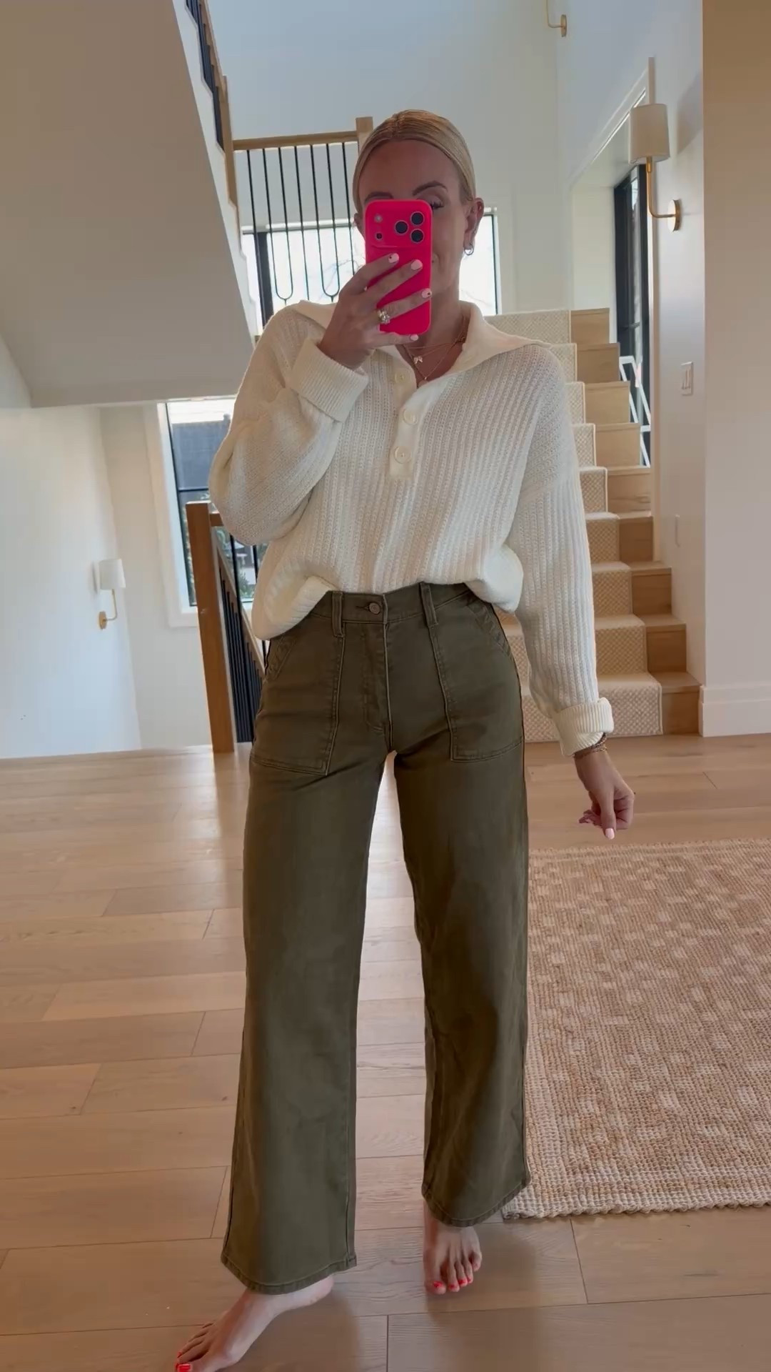 The same pants in this olive green color! These remind me of ones I’ve seen at Revolve!

#LTKgrwm #LTKootd