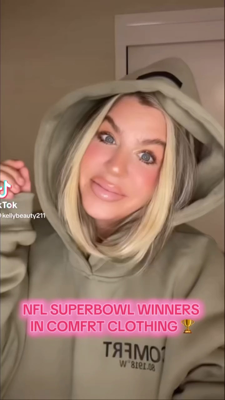 Let’s go !!!! Champion Super Bowl Champs rocking @comfrt ! A hoodie is sold every 15 seconds.  SAVE 15% off any collection link in bio ! Darius & Myself are wearing the Coordinates collection.  He is wearing the shade Mist & I’m wearing Moss ! Hurry they fly off the shelf always!!! #comfrt #comfrtclothing #unisex #womenswear #menswear #luxurylifestyle #luxuryloungewear #superbowl #eaglesnation #dariusslay #hoodie #hoodiestyle