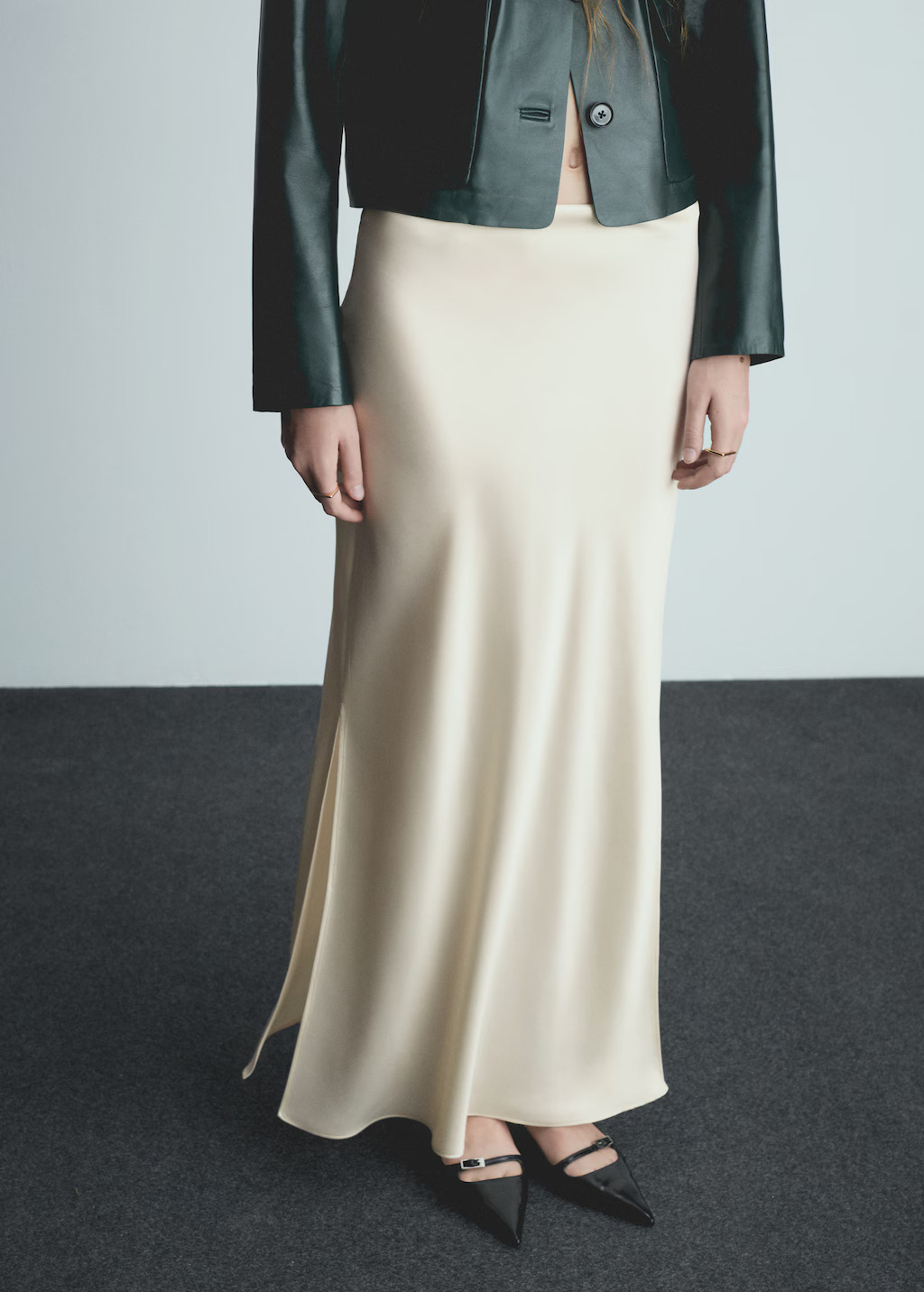 Satin long skirt - Woman | MANGO USA | MANGO (US)
